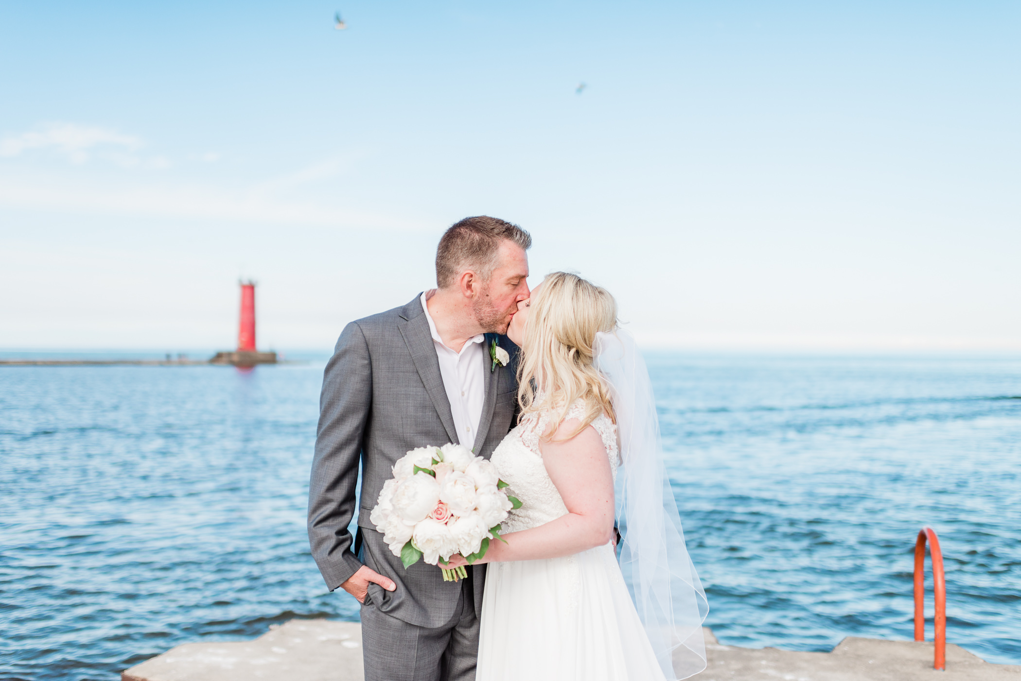 Sheboygan, WI Wedding Photographers - Larissa Marie Photography