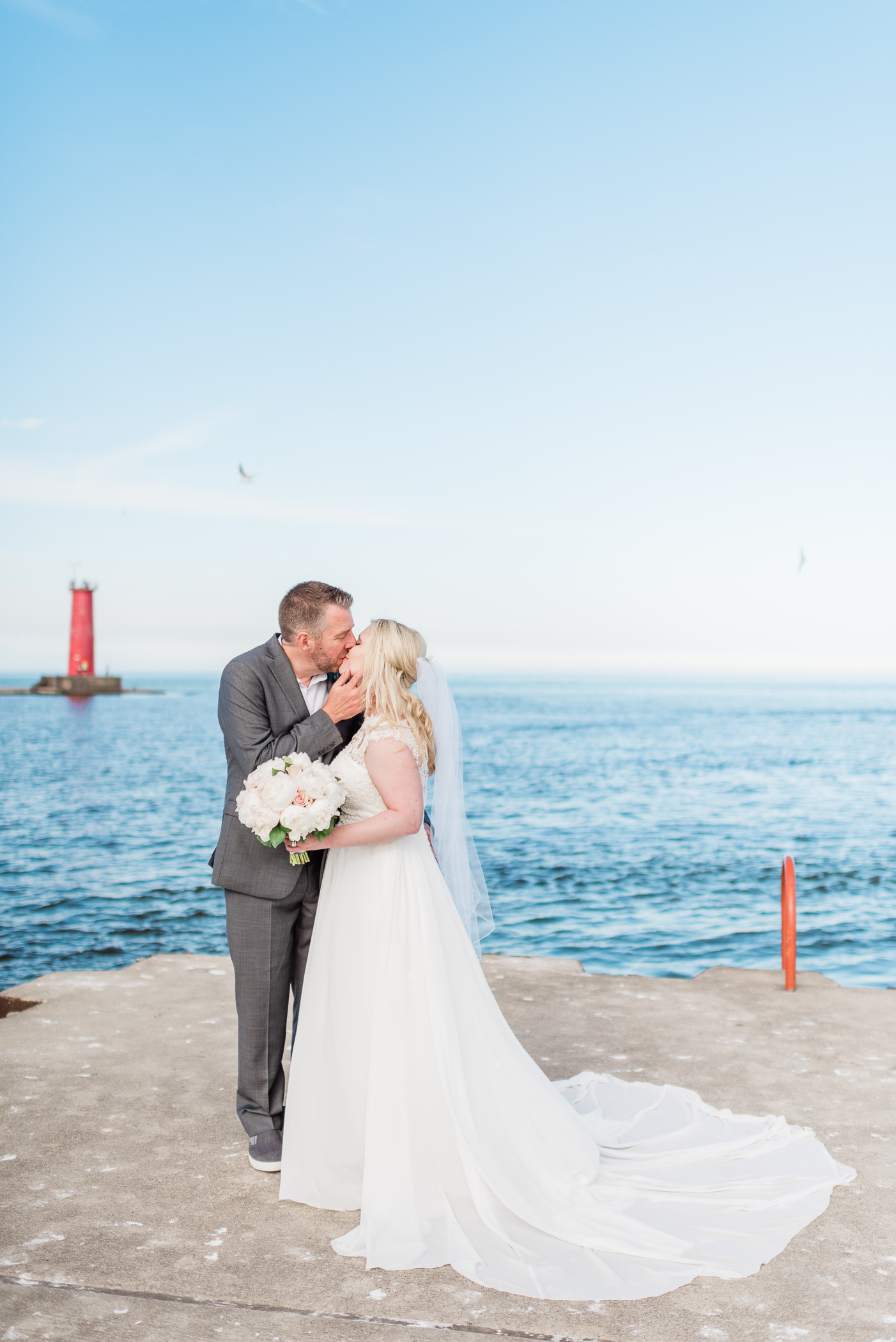 Sheboygan, WI Wedding Photographers - Larissa Marie Photography