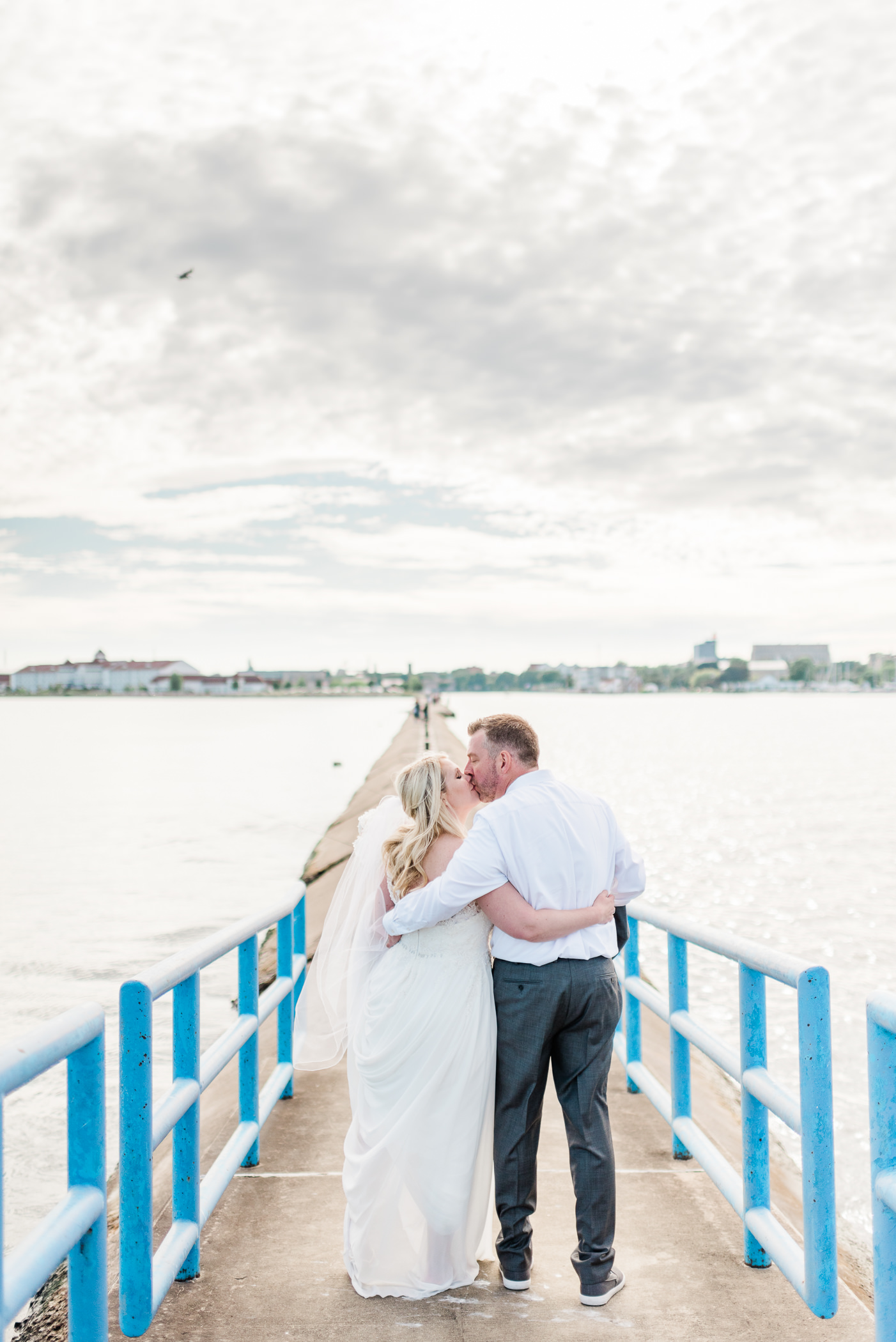 Sheboygan, WI Wedding Photographers - Larissa Marie Photography