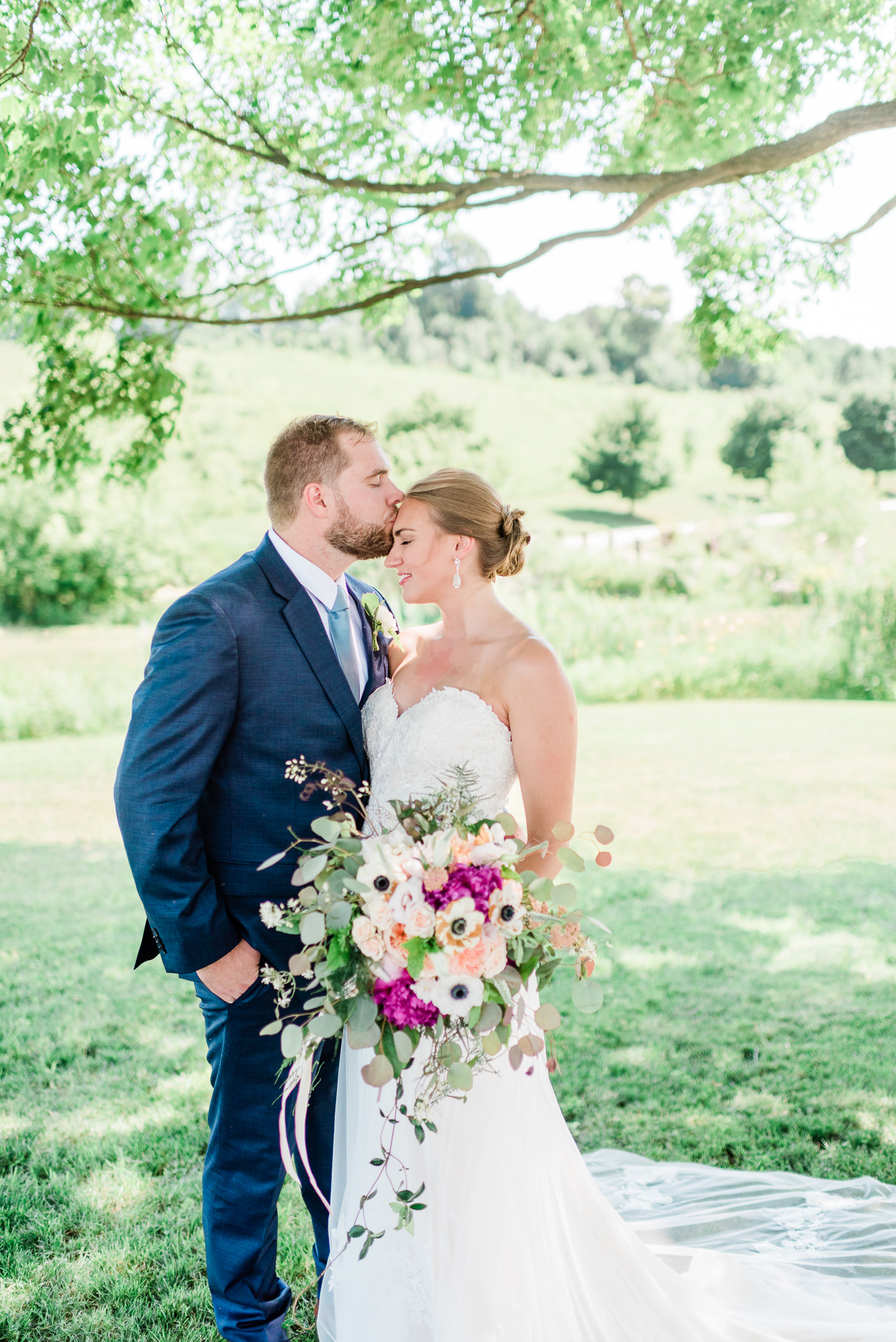 Pioneer Creek Farm Wedding Photographers - Larissa Marie Photography