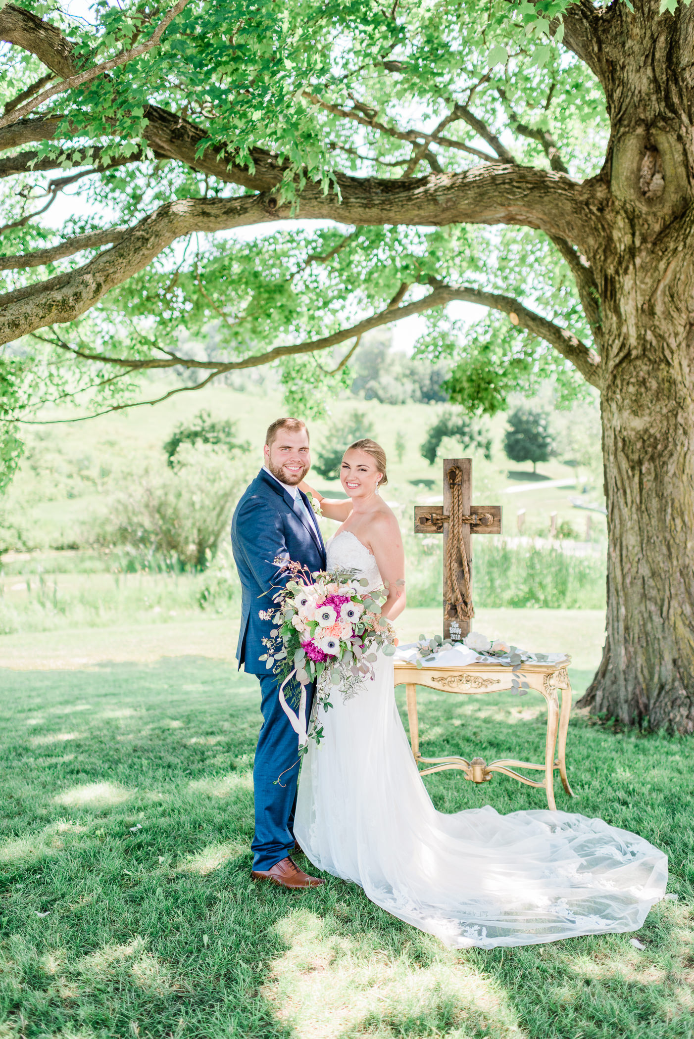 Pioneer Creek Farm Wedding Photographers - Larissa Marie Photography