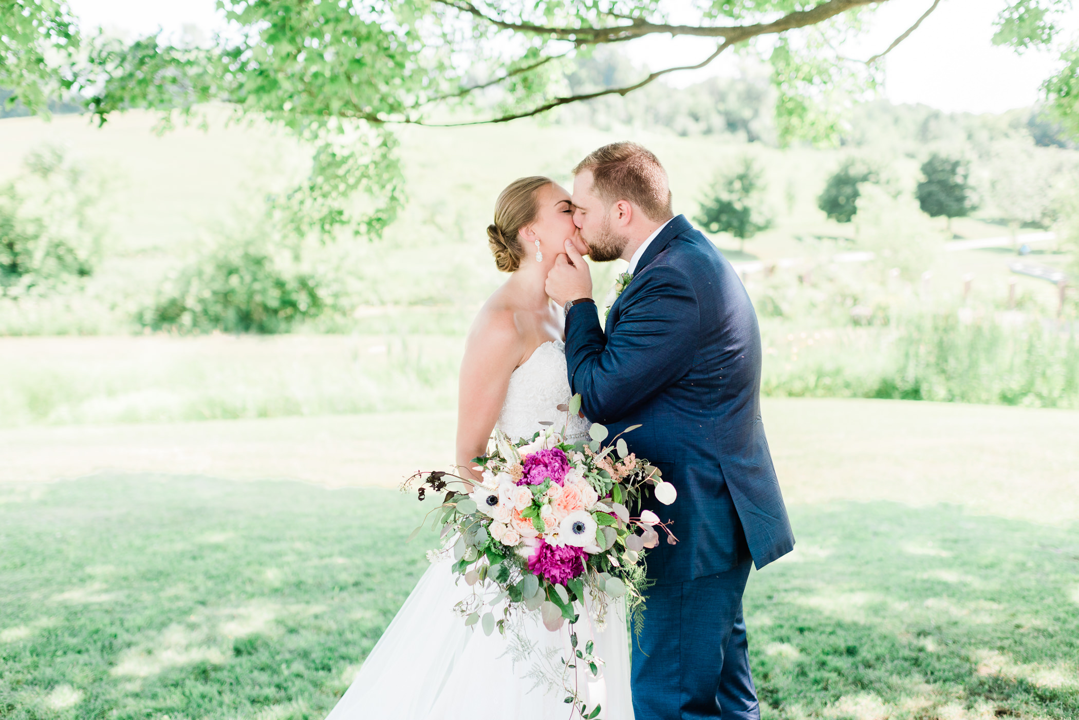 Pioneer Creek Farm Wedding Photographers - Larissa Marie Photography