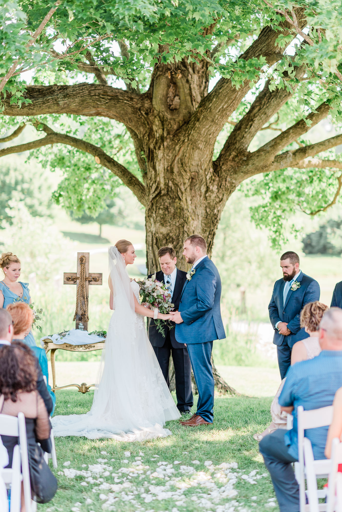 Pioneer Creek Farm Wedding Photographers - Larissa Marie Photography