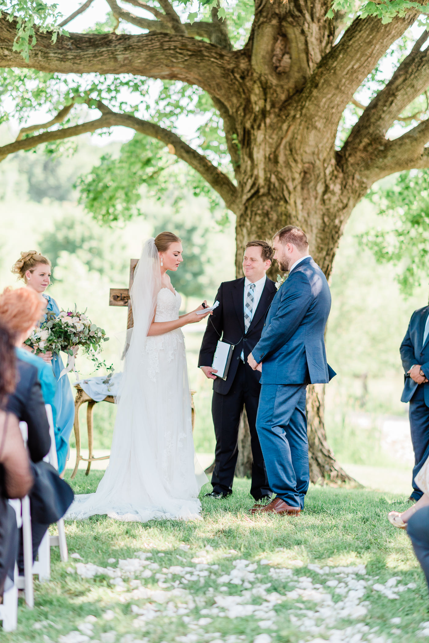 Pioneer Creek Farm Wedding Photographers - Larissa Marie Photography