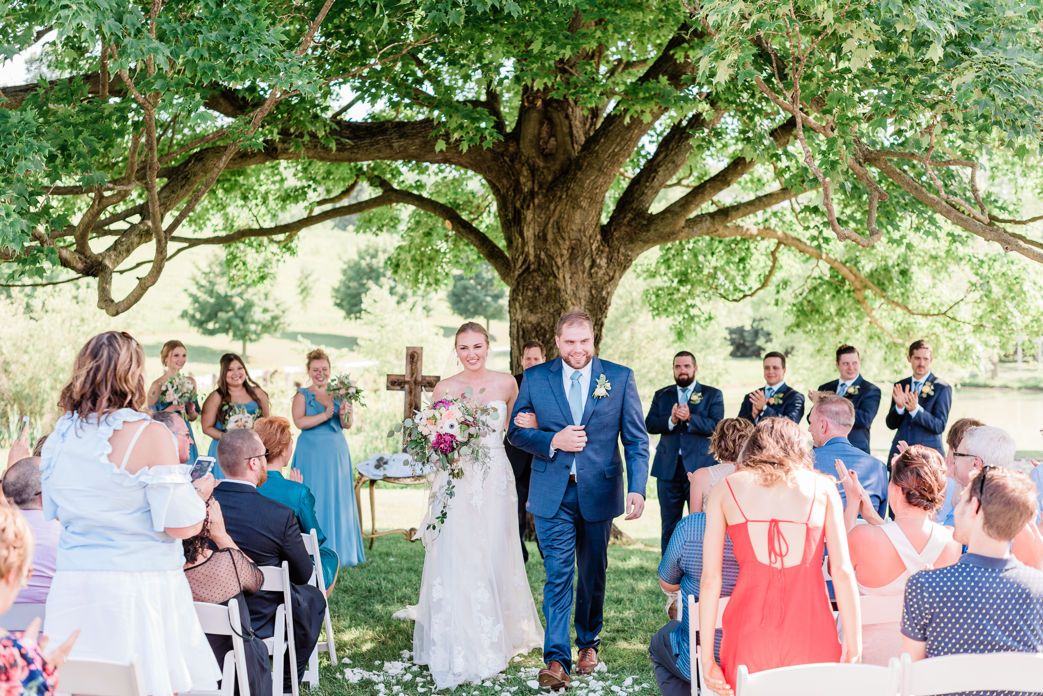 Pioneer Creek Farm Wedding Photographers - Larissa Marie Photography