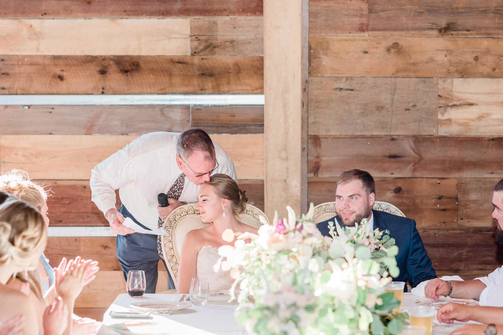 Pioneer Creek Farm Wedding Photographers - Larissa Marie Photography