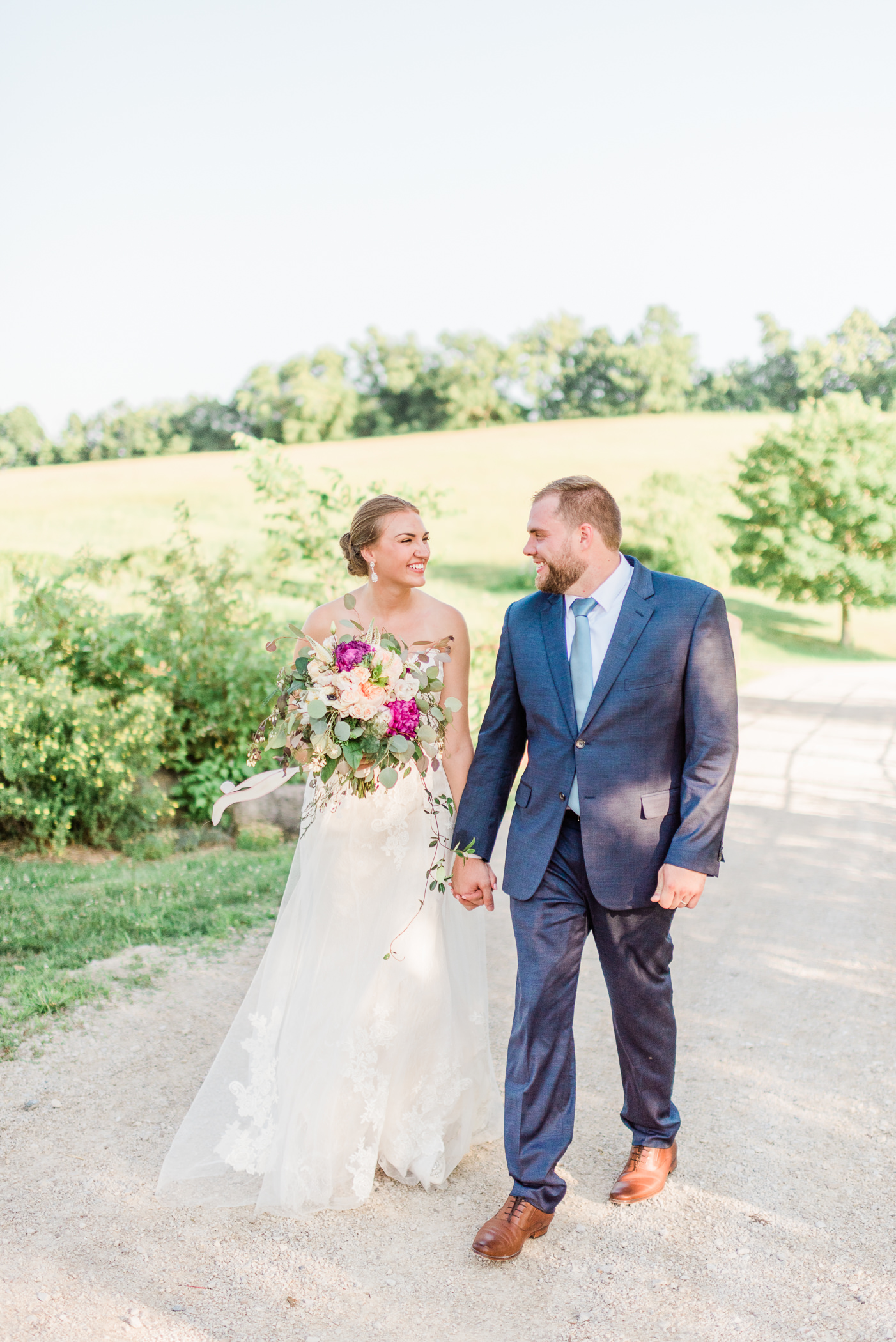 Pioneer Creek Farm Wedding Photographers - Larissa Marie Photography