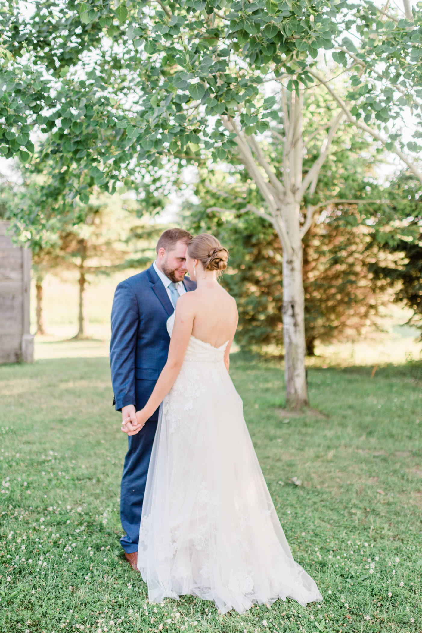 Pioneer Creek Farm Wedding Photographers - Larissa Marie Photography