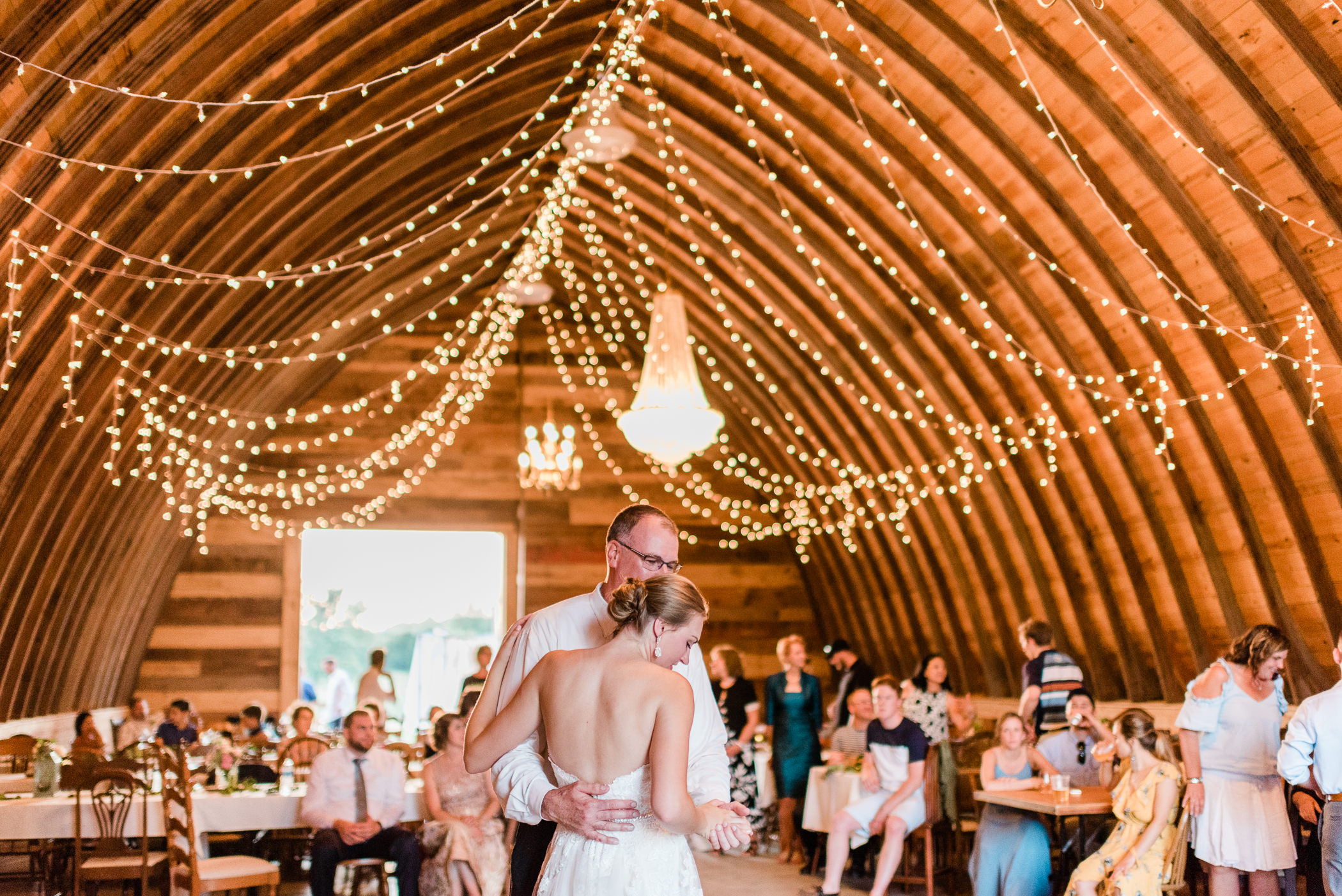 Pioneer Creek Farm Wedding Photographers - Larissa Marie Photography