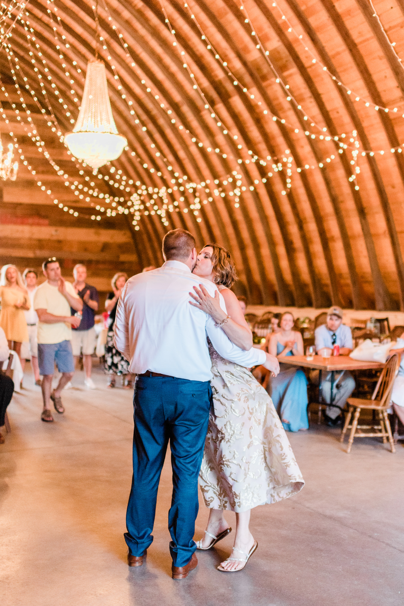 Pioneer Creek Farm Wedding Photographers - Larissa Marie Photography