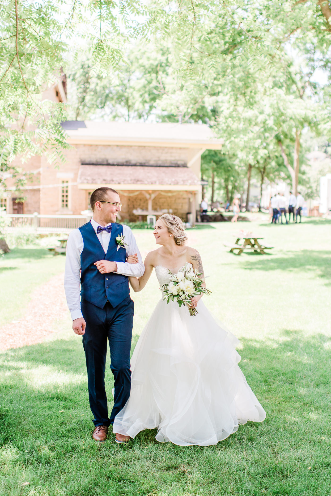 Paoli Mill Terrace and Park Wedding Photographers - Larissa Marie Photography