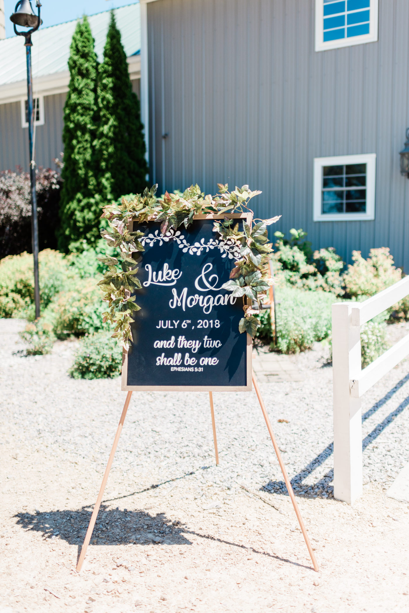 The Barn at Harvest Moon Pond Wedding Photographers - Larissa Marie Photography