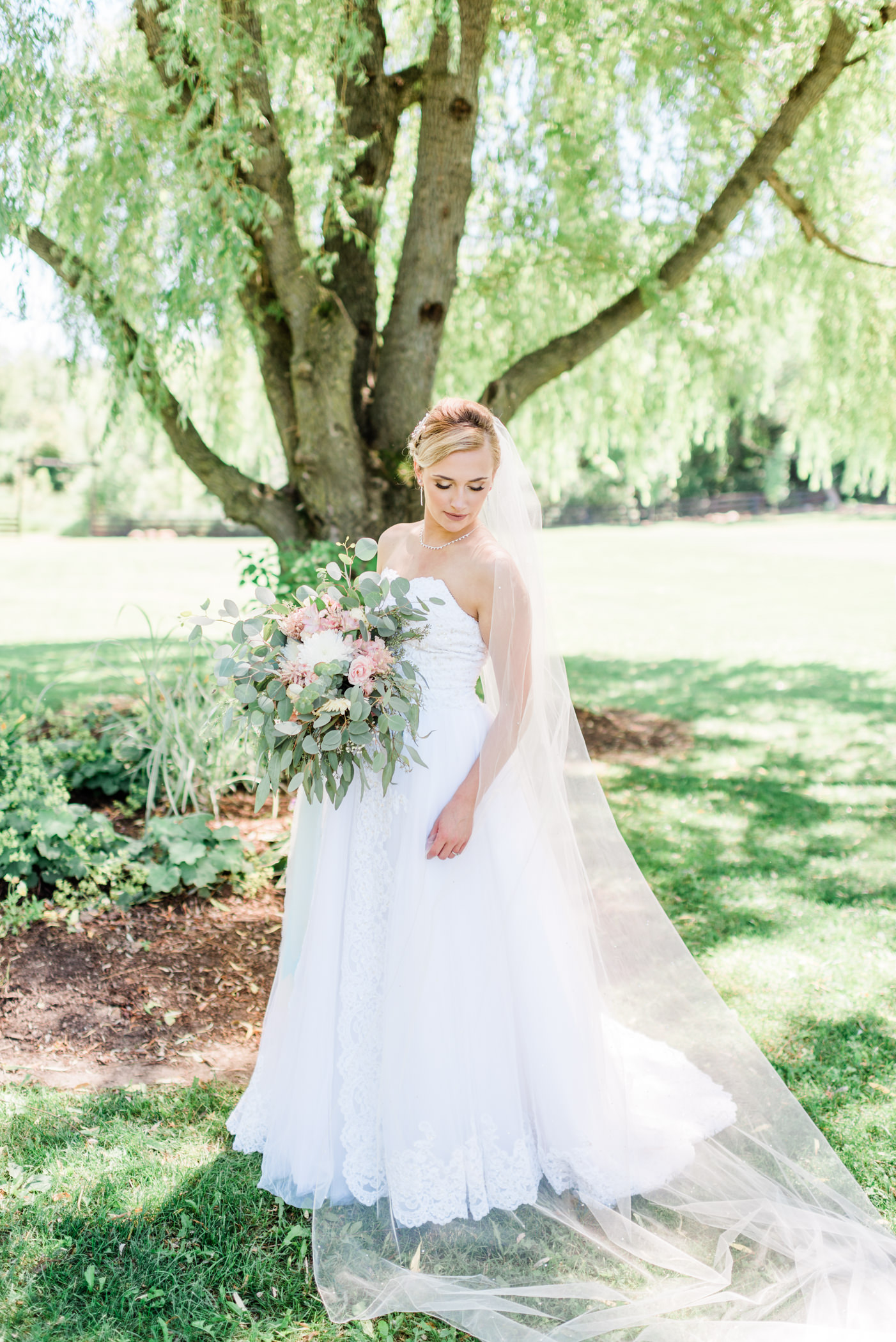 The Barn at Harvest Moon Pond Wedding Photographers - Larissa Marie Photography