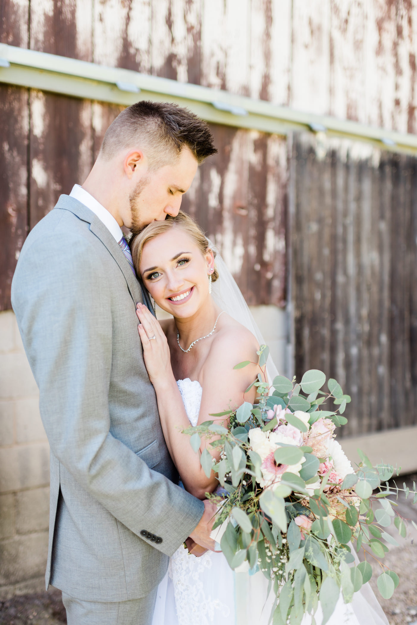 The Barn at Harvest Moon Pond Wedding Photographers - Larissa Marie Photography