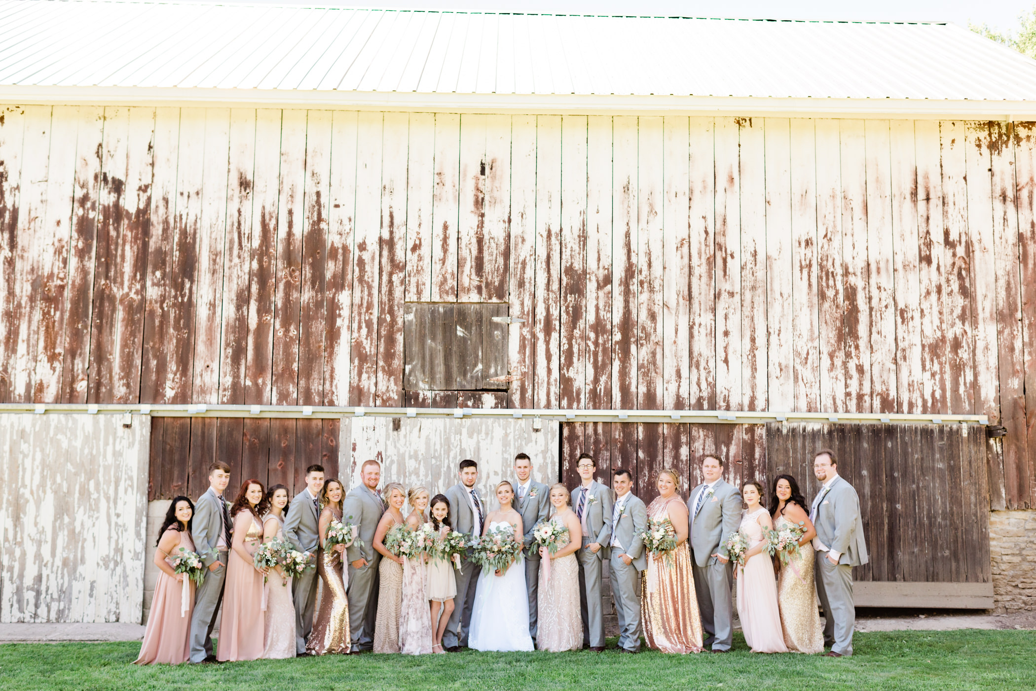 The Barn at Harvest Moon Pond Wedding Photographers - Larissa Marie Photography