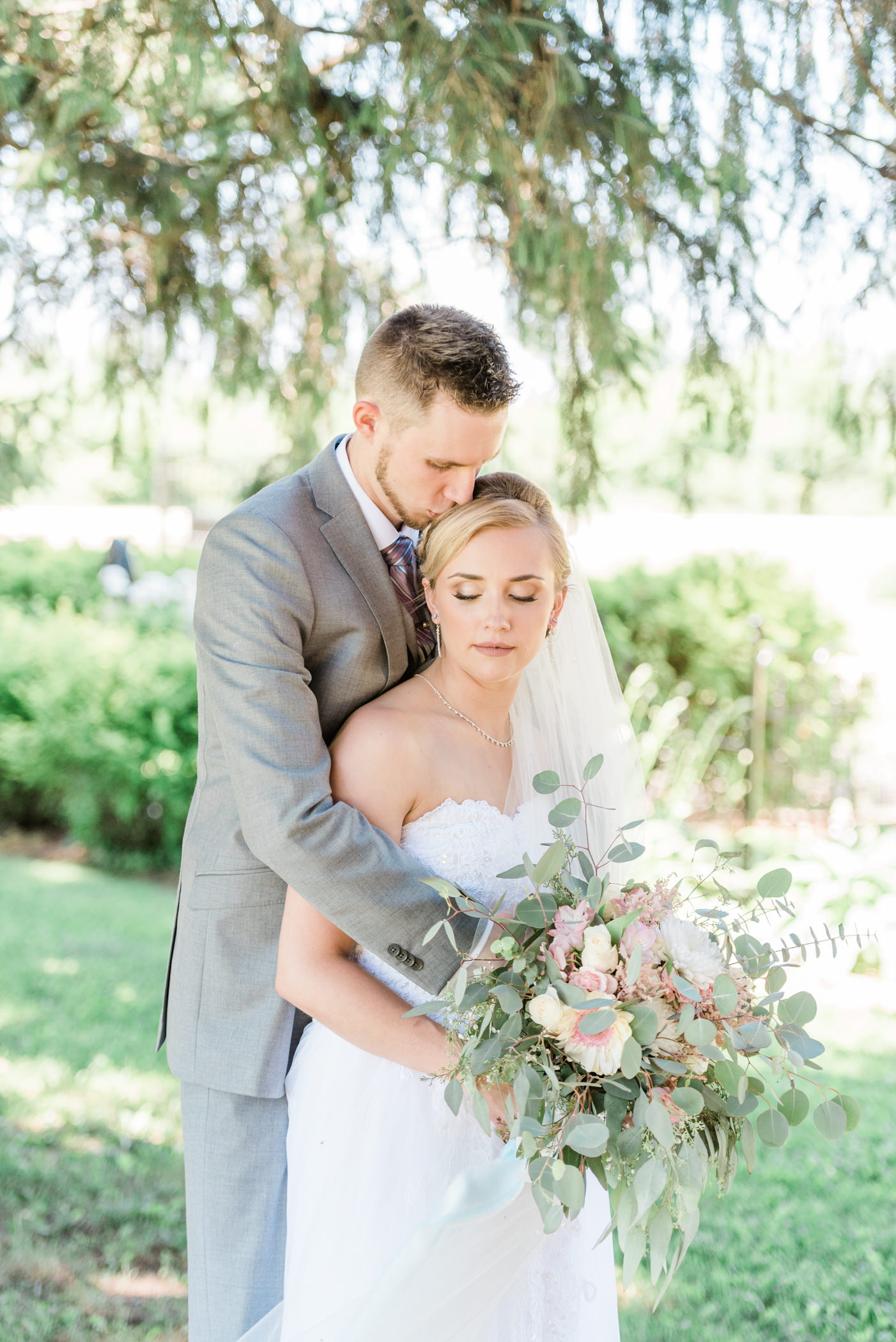 The Barn at Harvest Moon Pond Wedding Photographers - Larissa Marie Photography