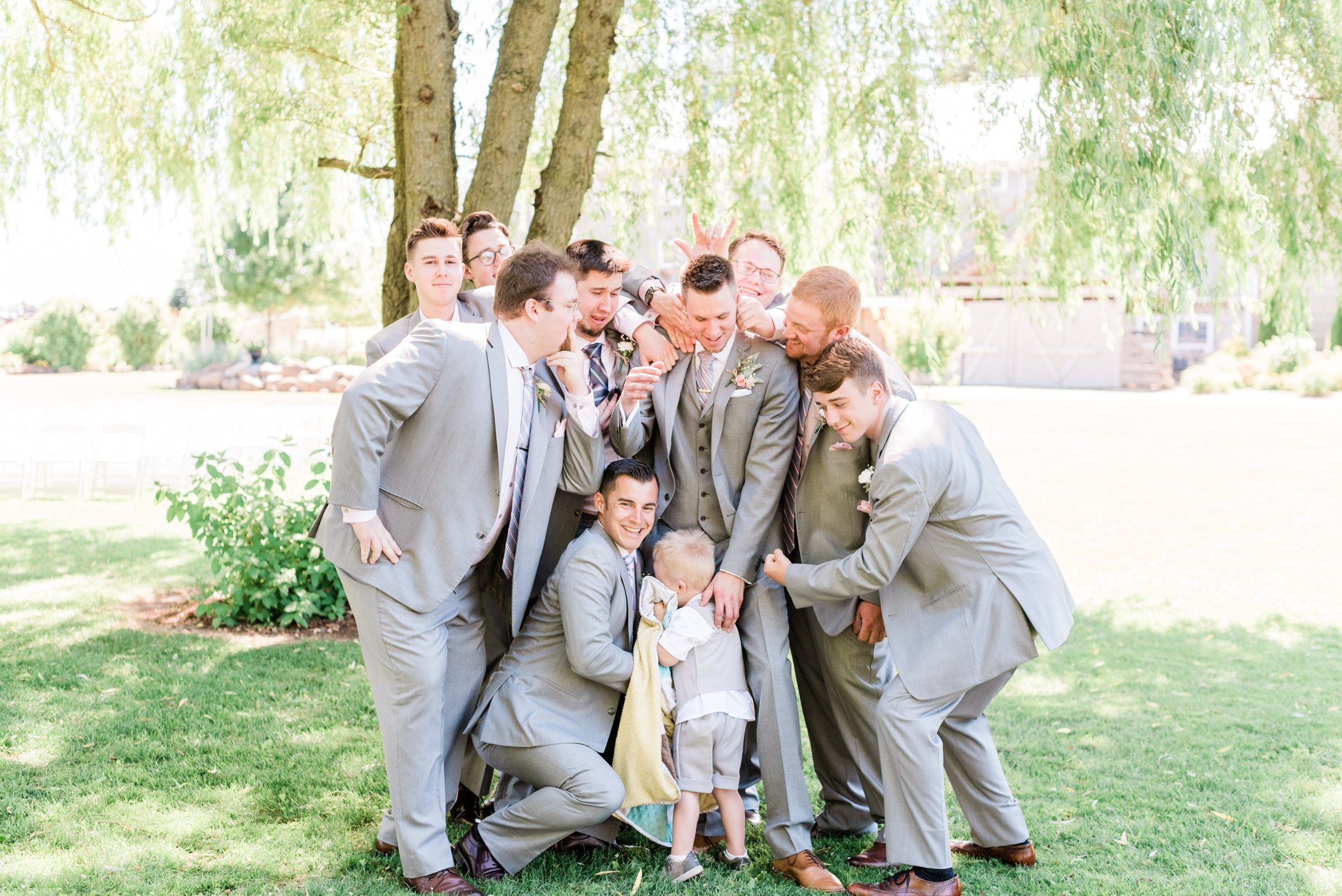 The Barn at Harvest Moon Pond Wedding Photographers - Larissa Marie Photography