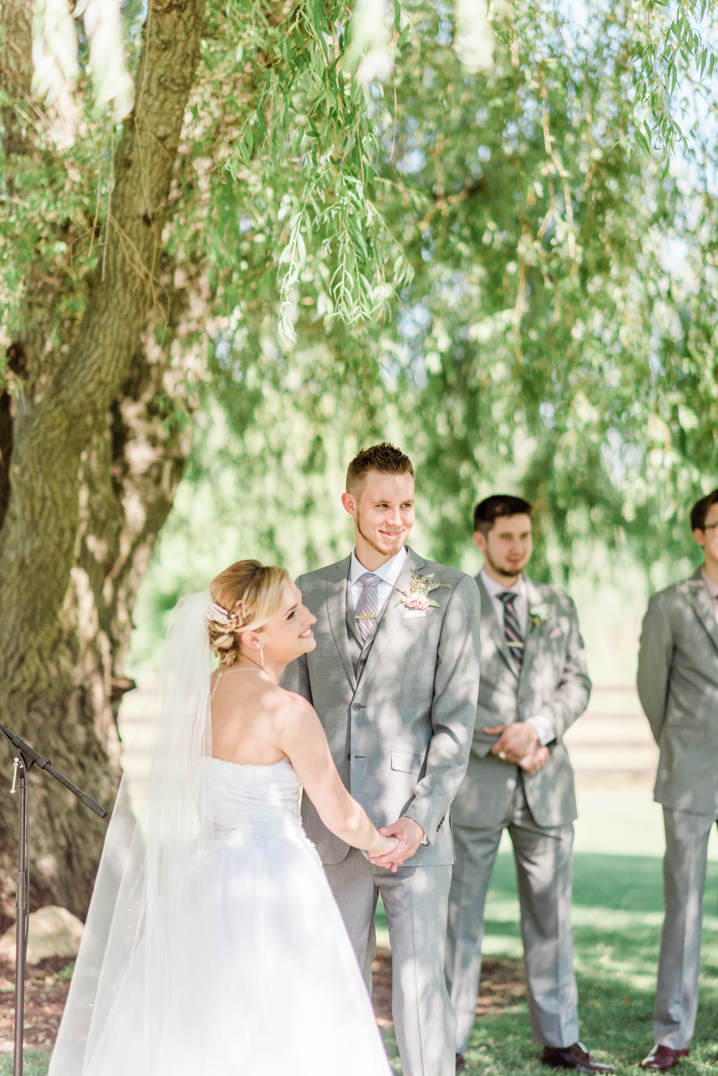 The Barn at Harvest Moon Pond Wedding Photographers - Larissa Marie Photography