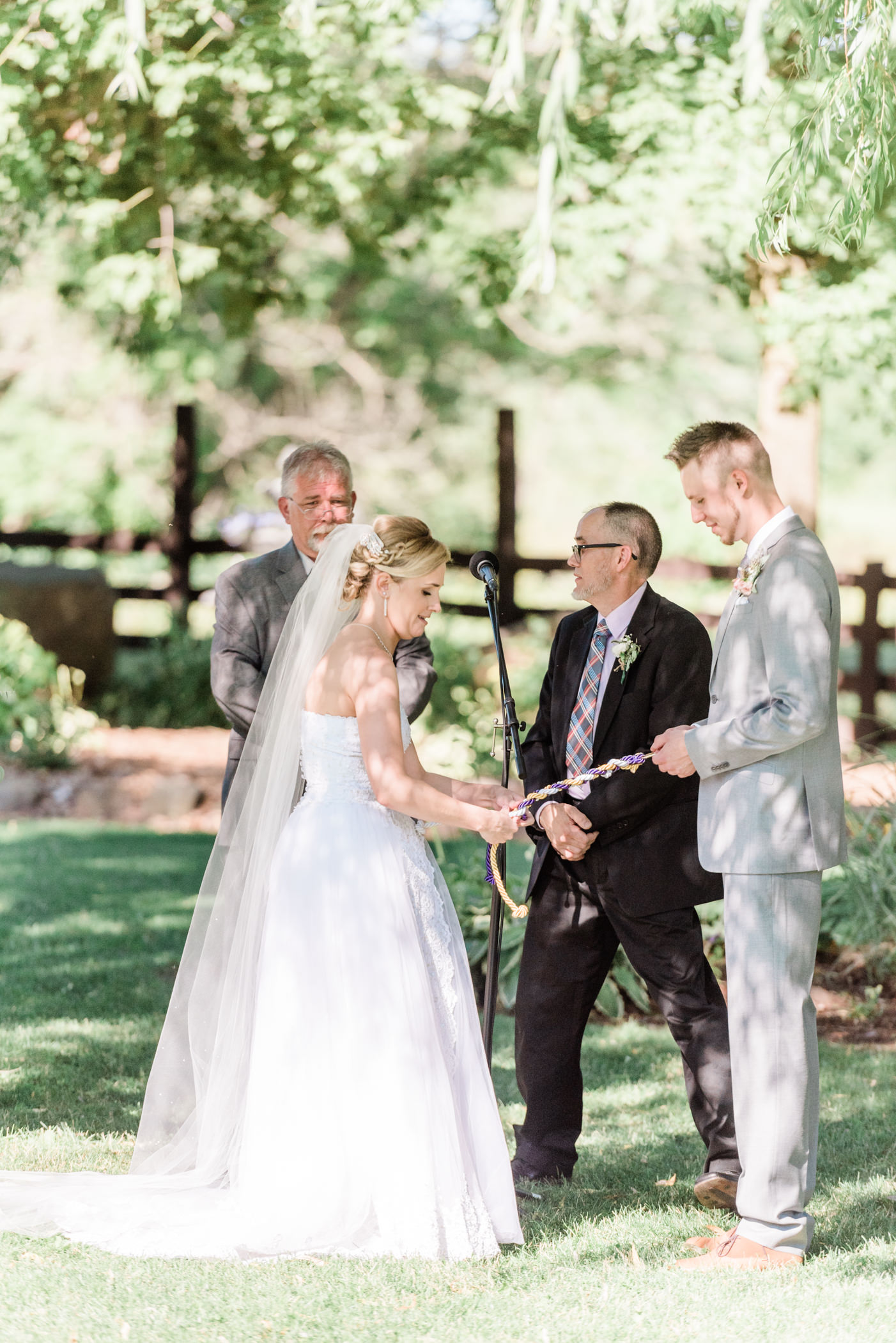 The Barn at Harvest Moon Pond Wedding Photographers - Larissa Marie Photography