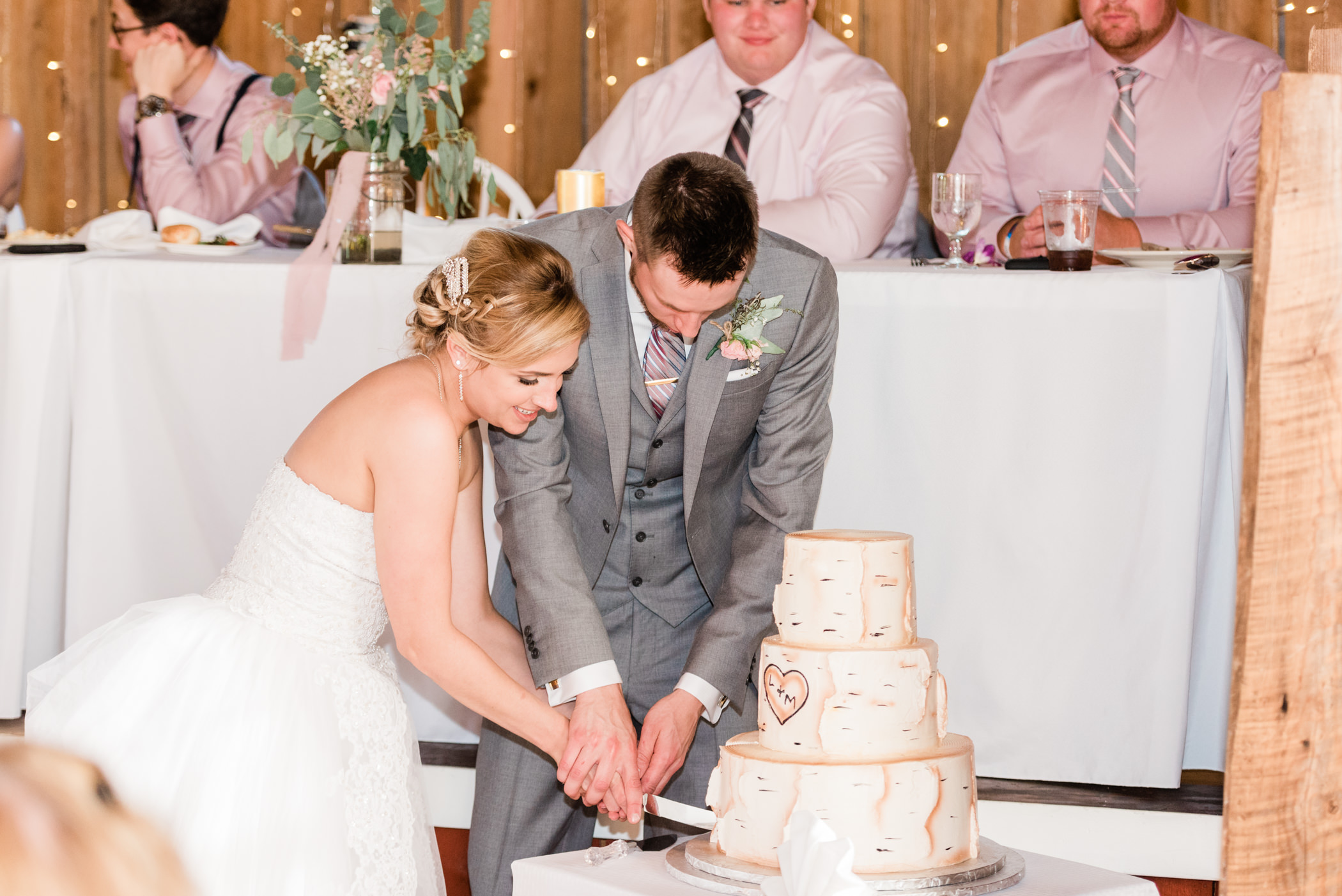 The Barn at Harvest Moon Pond Wedding Photographers - Larissa Marie Photography