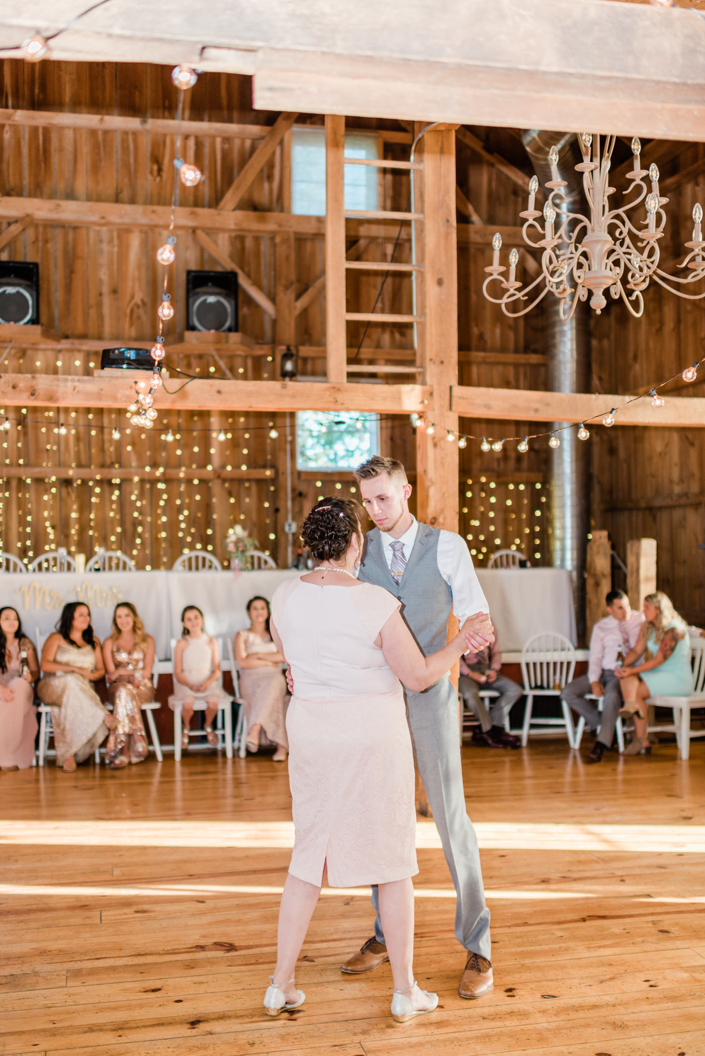 The Barn at Harvest Moon Pond Wedding Photographers - Larissa Marie Photography