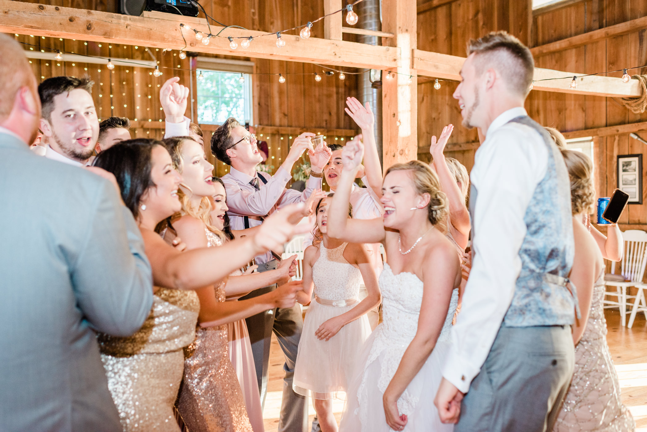 The Barn at Harvest Moon Pond Wedding Photographers - Larissa Marie Photography