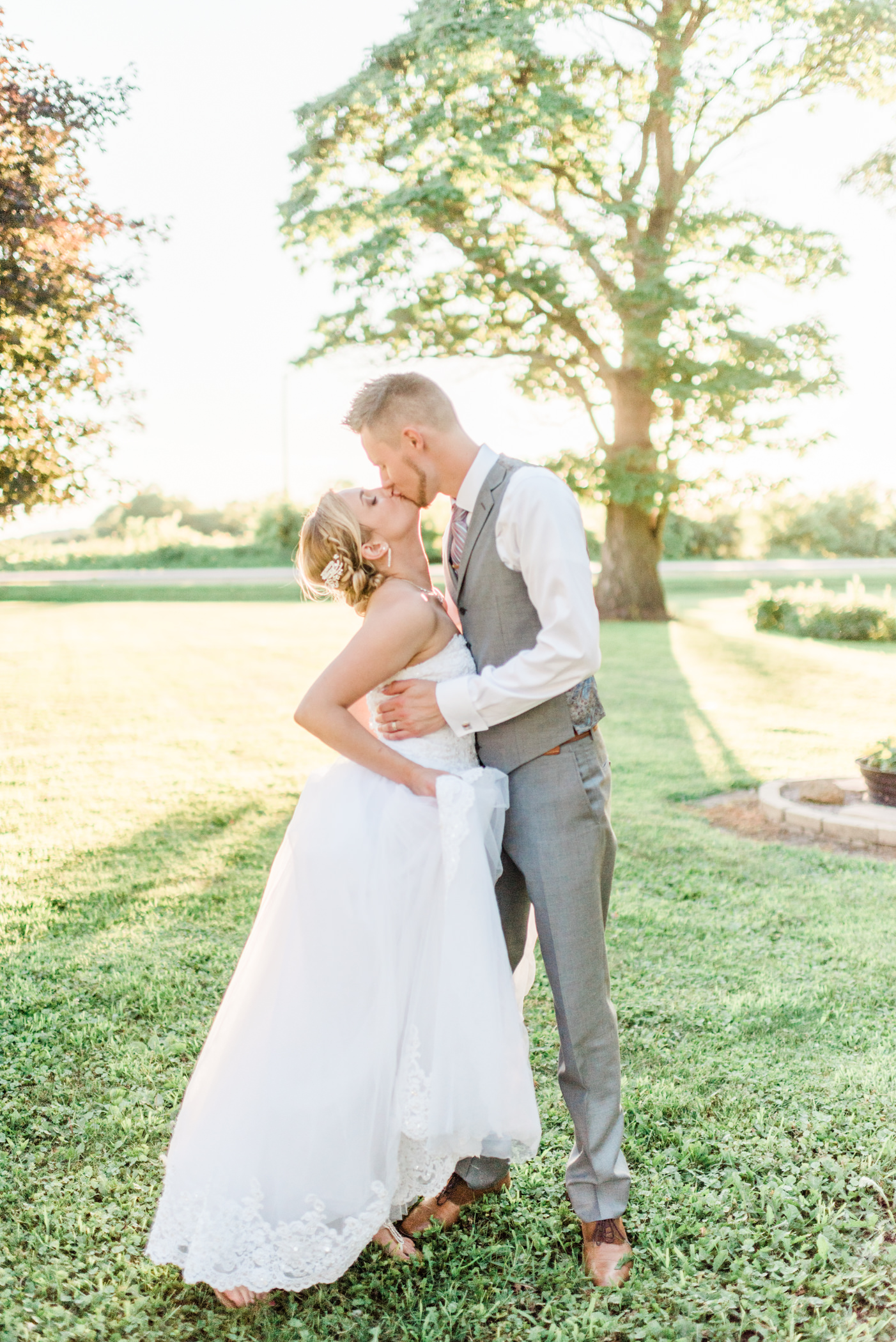 The Barn at Harvest Moon Pond Wedding Photographers - Larissa Marie Photography