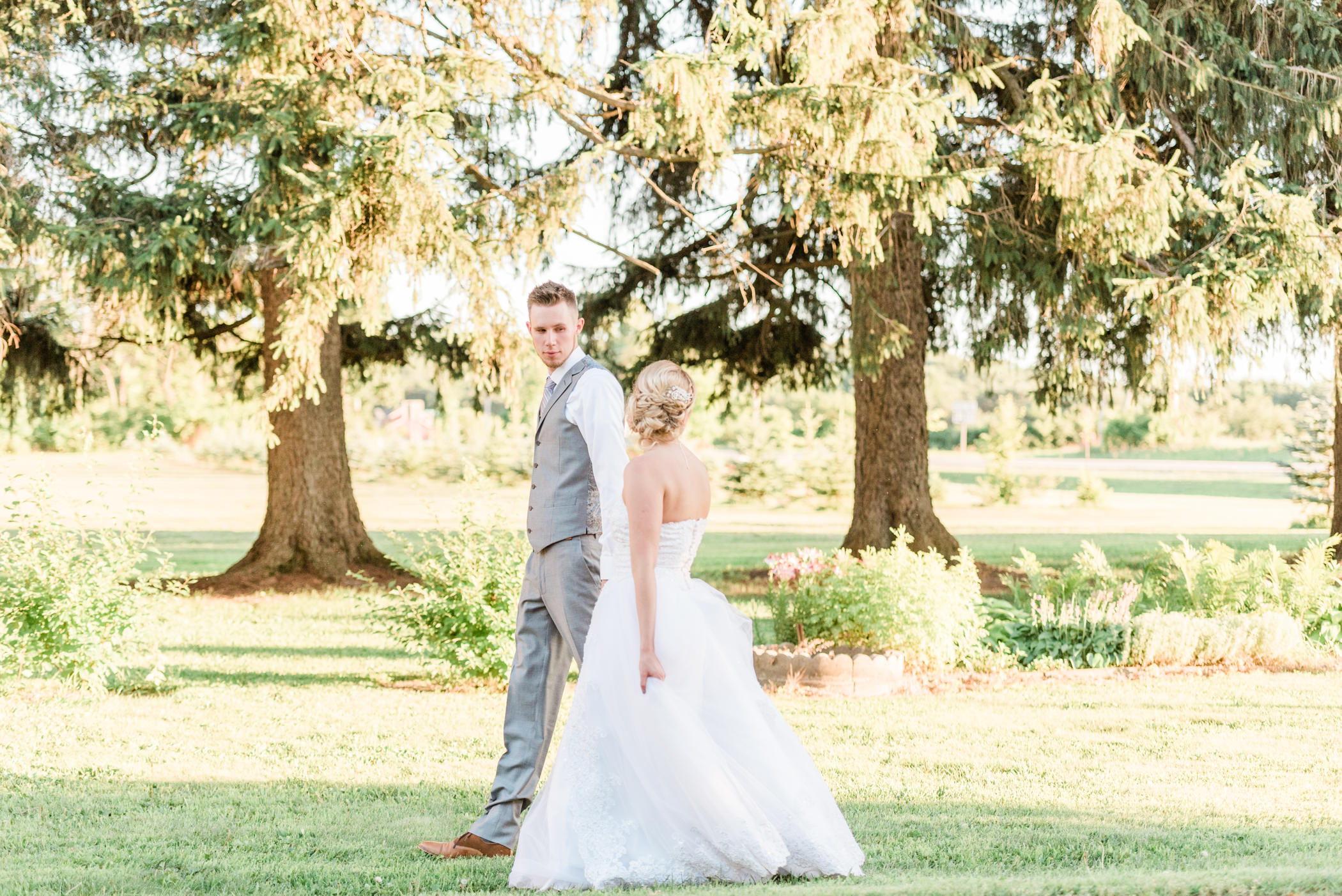 The Barn at Harvest Moon Pond Wedding Photographers - Larissa Marie Photography