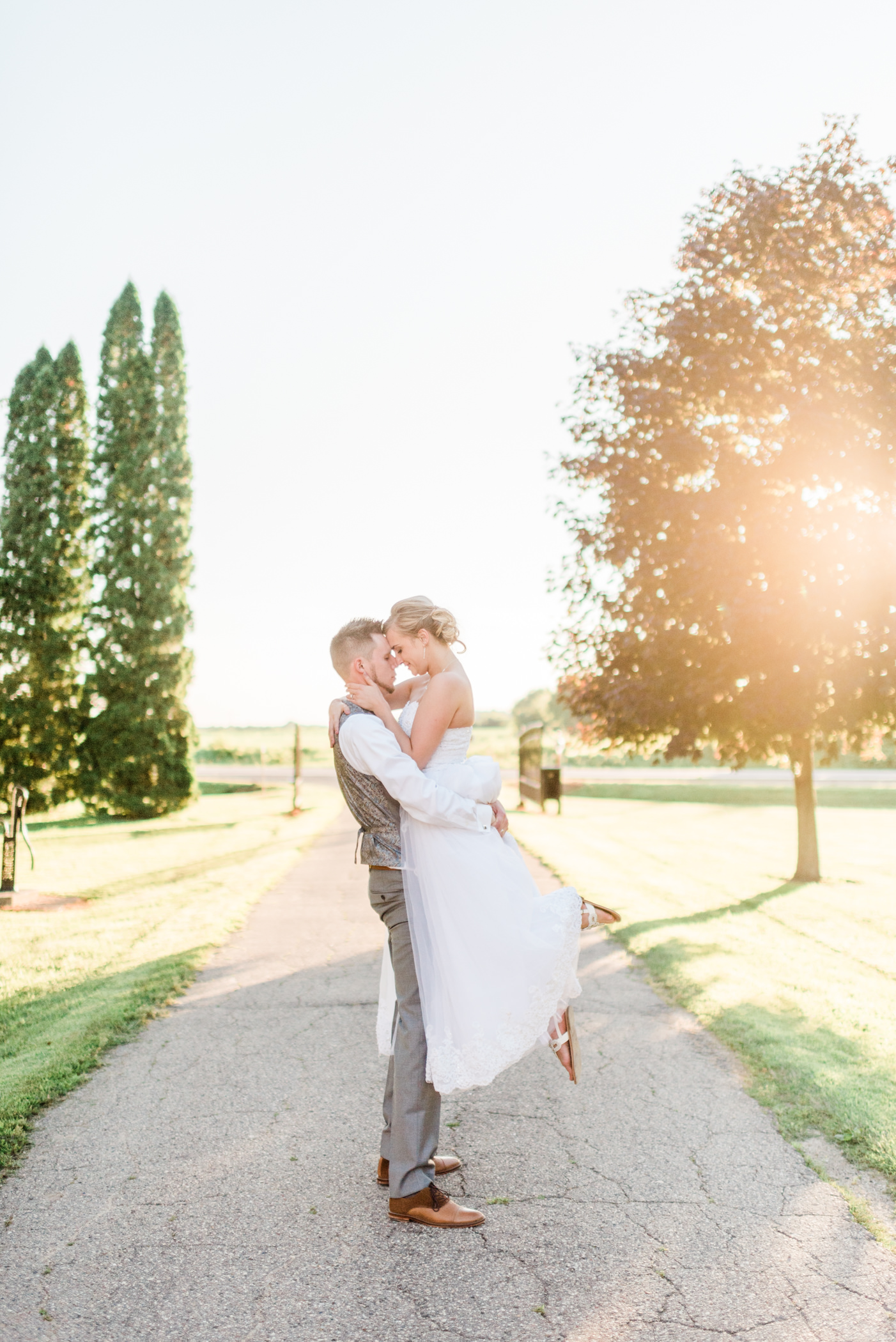 The Barn at Harvest Moon Pond Wedding Photographers - Larissa Marie Photography