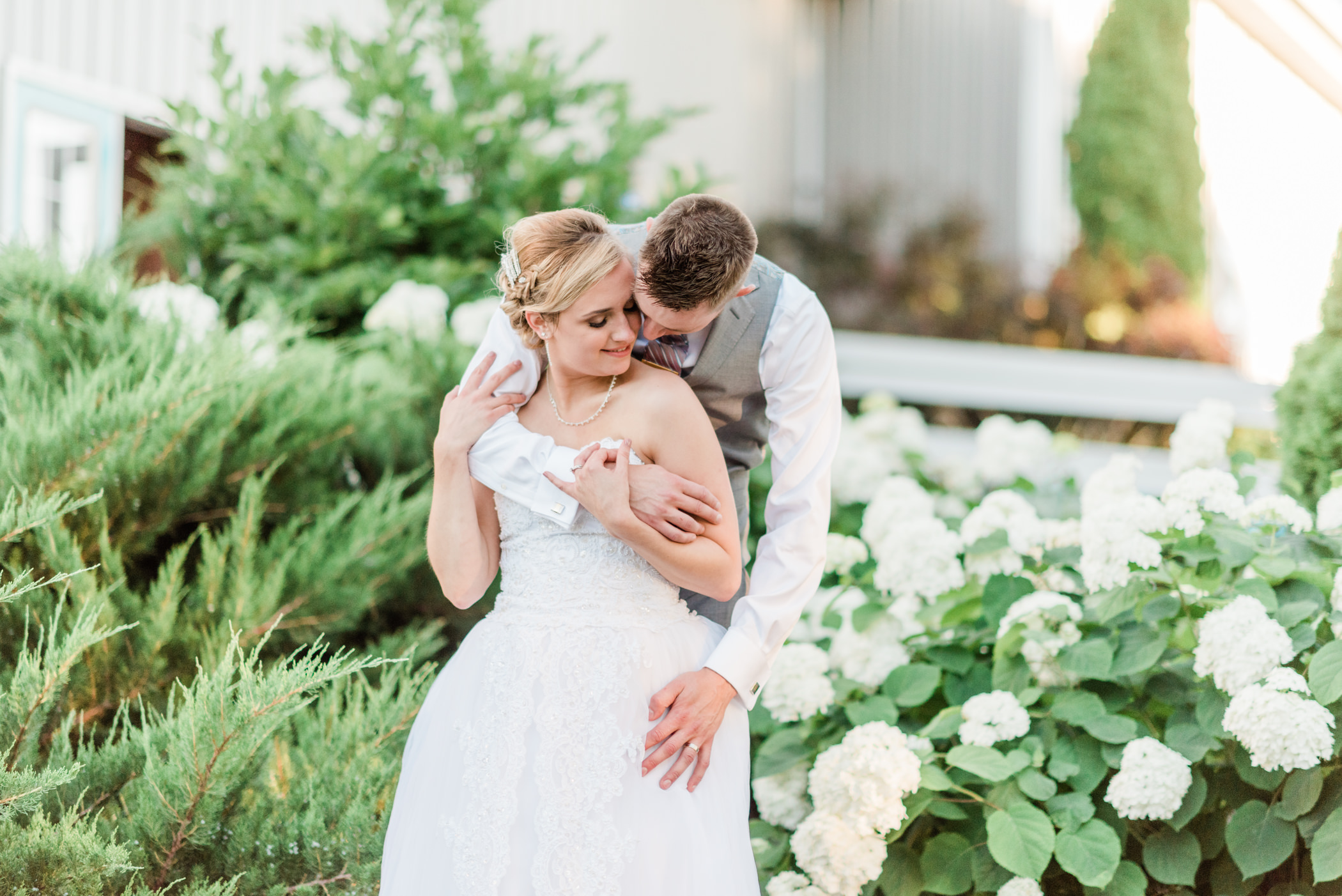 The Barn at Harvest Moon Pond Wedding Photographers - Larissa Marie Photography