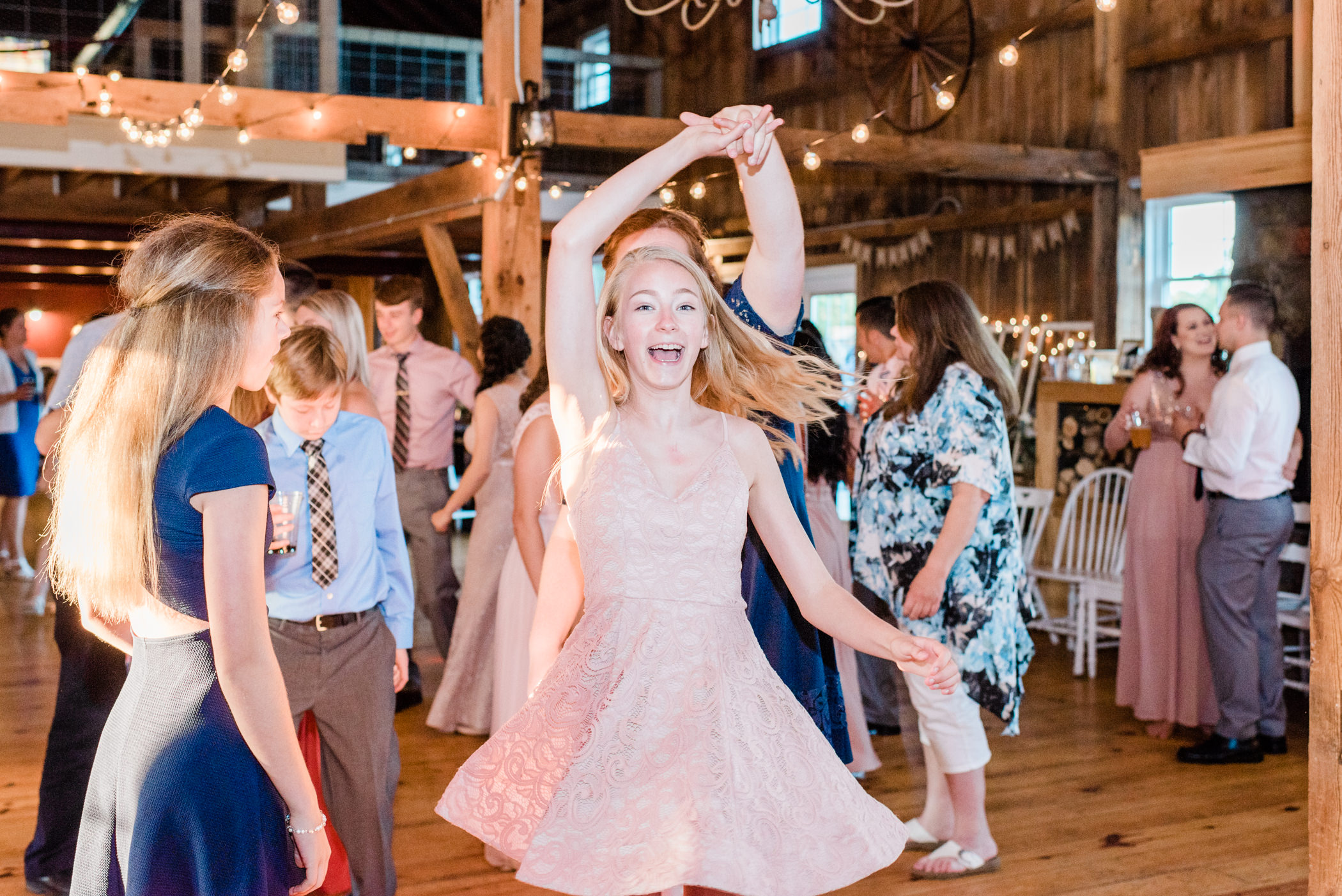 The Barn at Harvest Moon Pond Wedding Photographers - Larissa Marie Photography