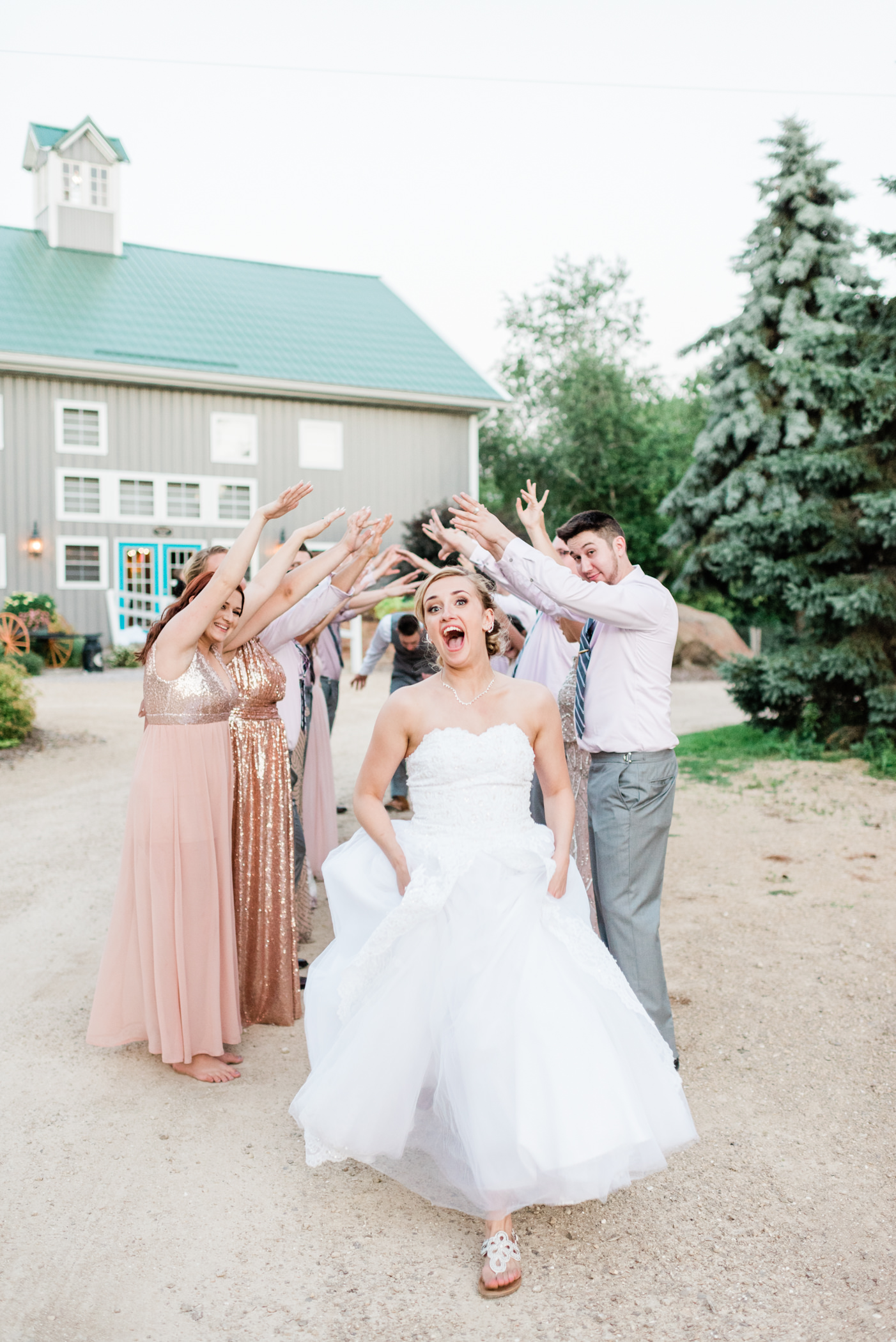 The Barn at Harvest Moon Pond Wedding Photographers - Larissa Marie Photography