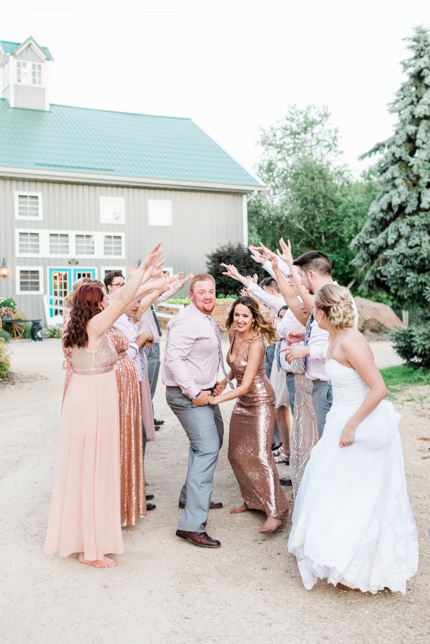 The Barn at Harvest Moon Pond Wedding Photographers - Larissa Marie Photography