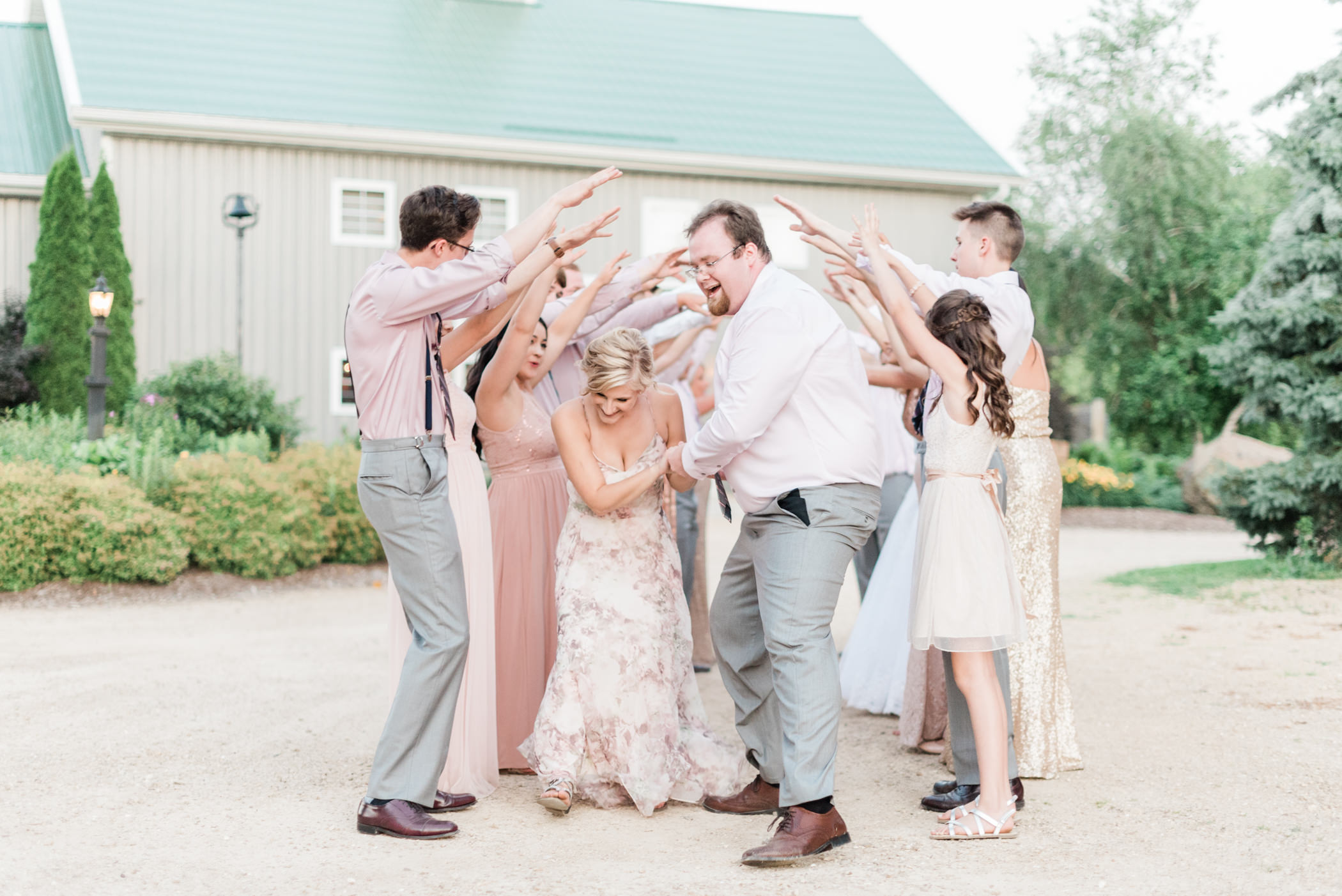 The Barn at Harvest Moon Pond Wedding Photographers - Larissa Marie Photography