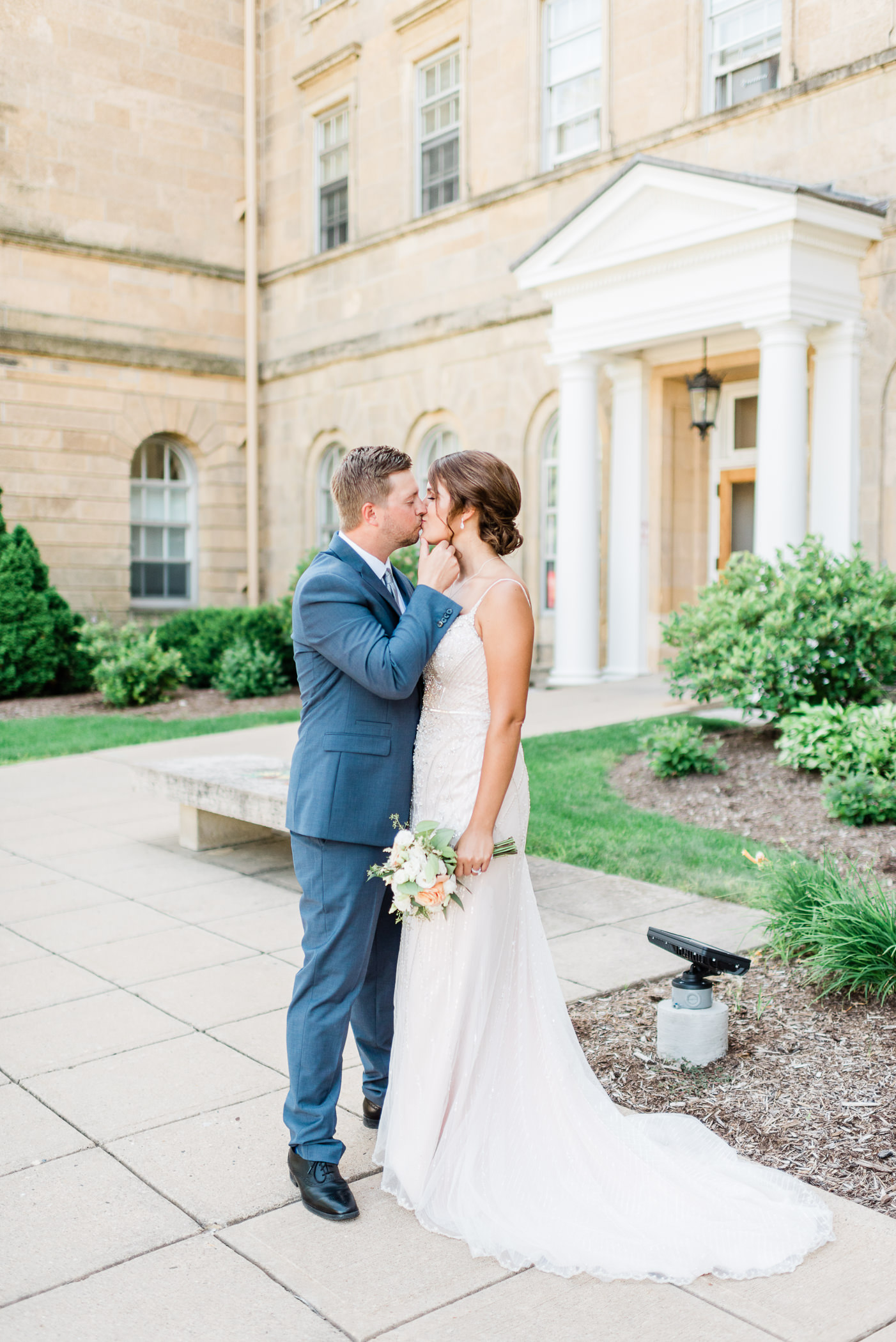 Union South Wedding Photographers - Larissa Marie Photography