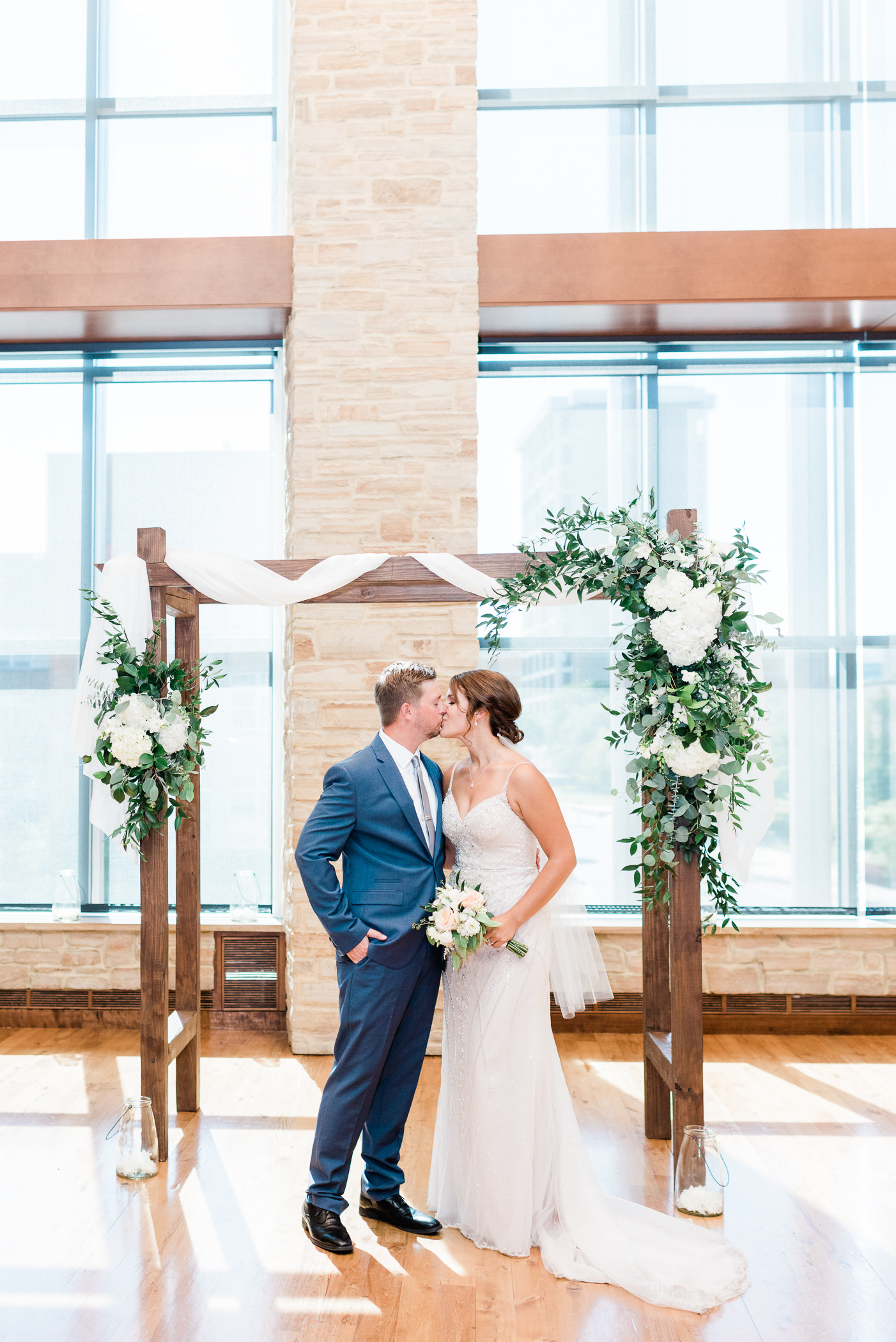 Union South Wedding Photographers - Larissa Marie Photography