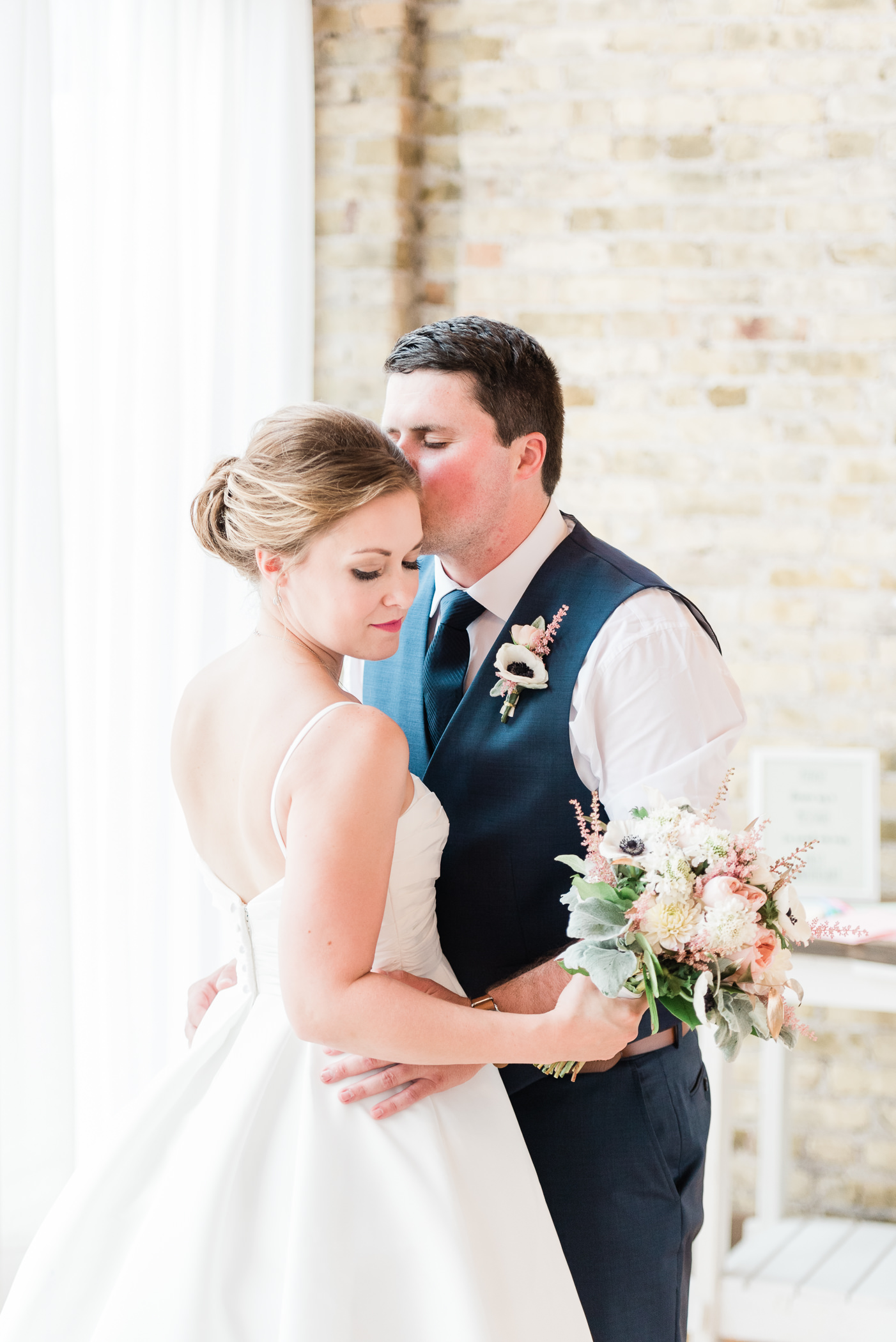 Mercantile Hall Wedding Photographers - Larissa Marie Photography