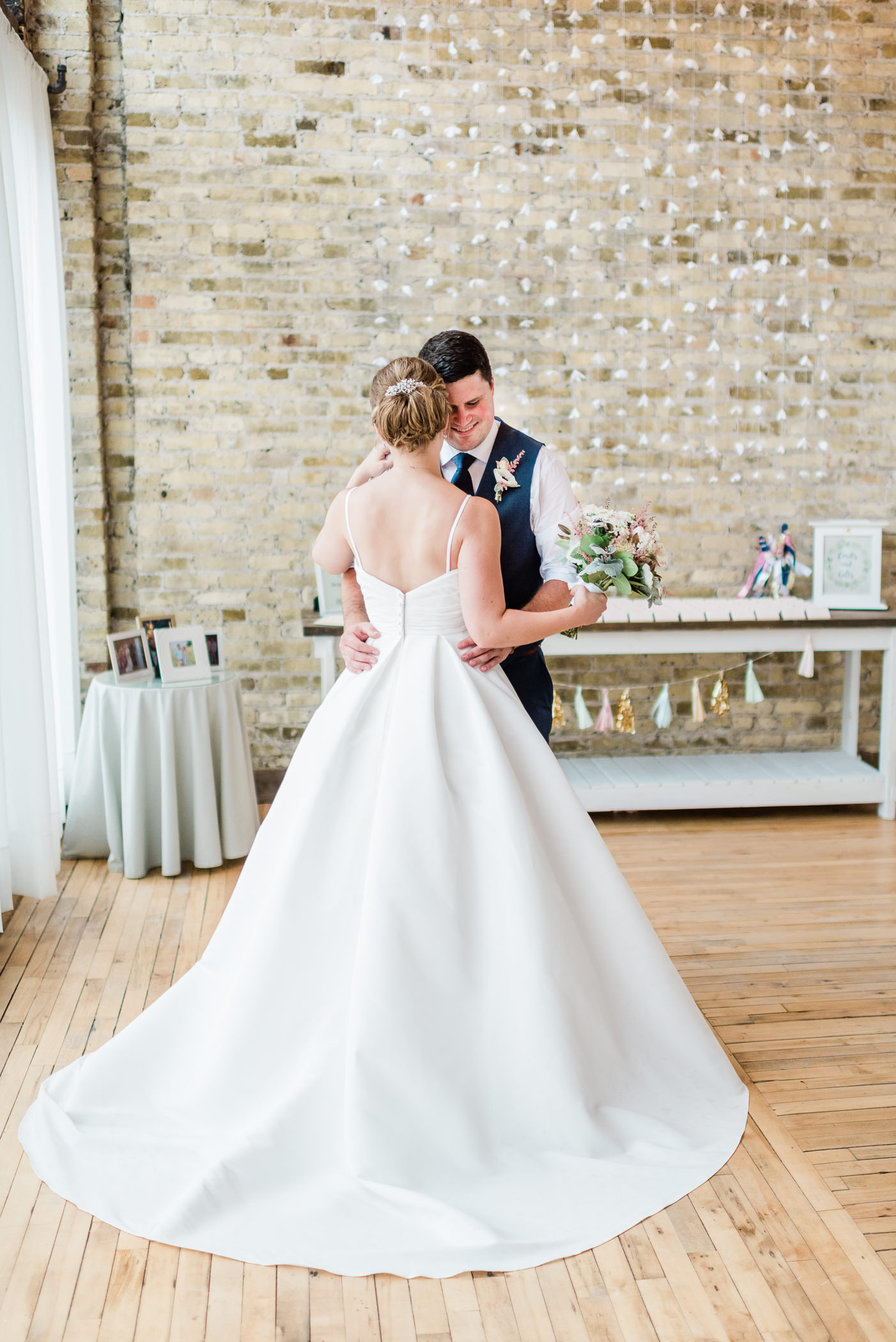 Mercantile Hall Wedding Photographers - Larissa Marie Photography