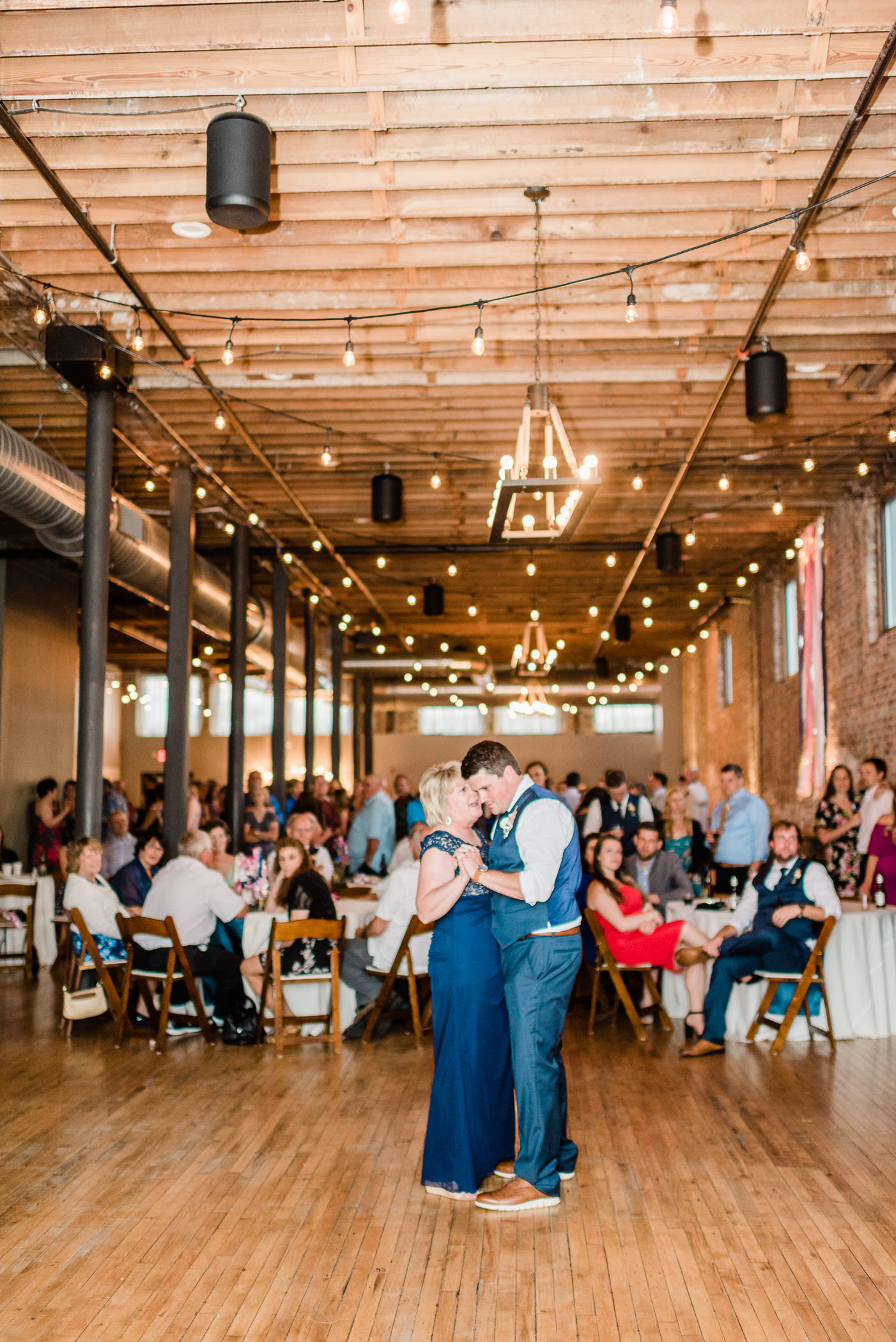 Mercantile Hall Wedding Photographers - Larissa Marie Photography