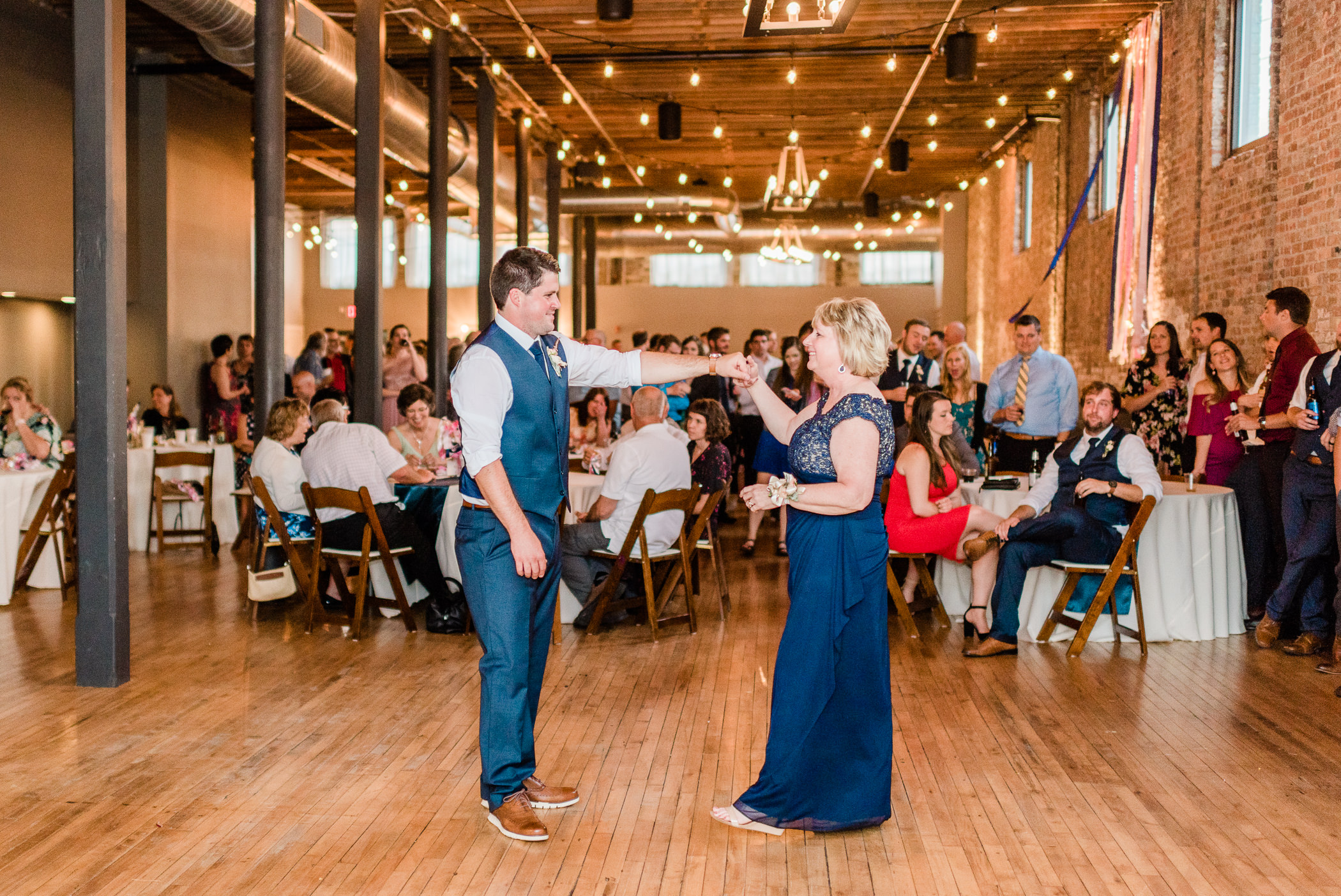 Mercantile Hall Wedding Photographers - Larissa Marie Photography