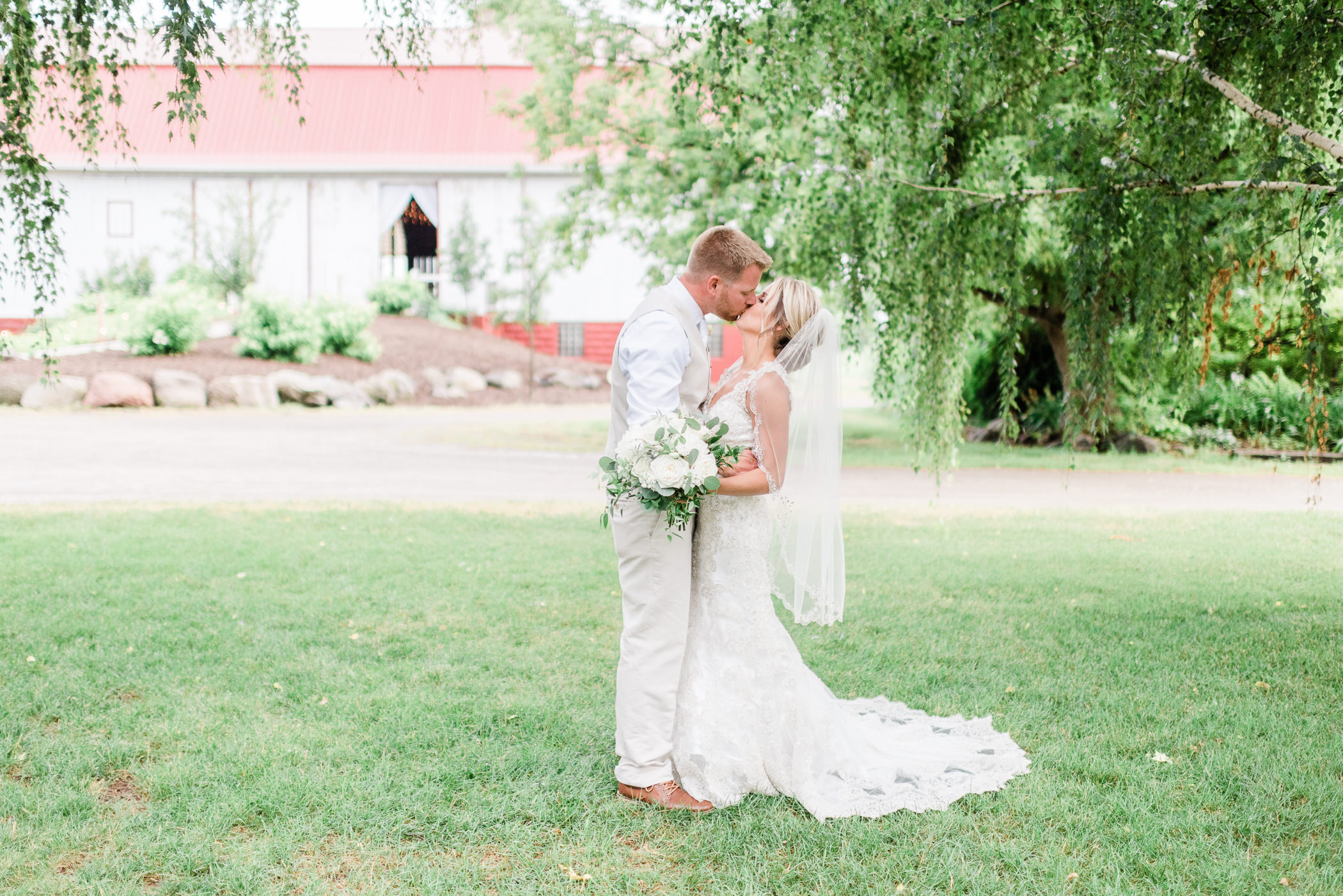 Brighton Acres Wedding Photographers - Larissa Marie Photography