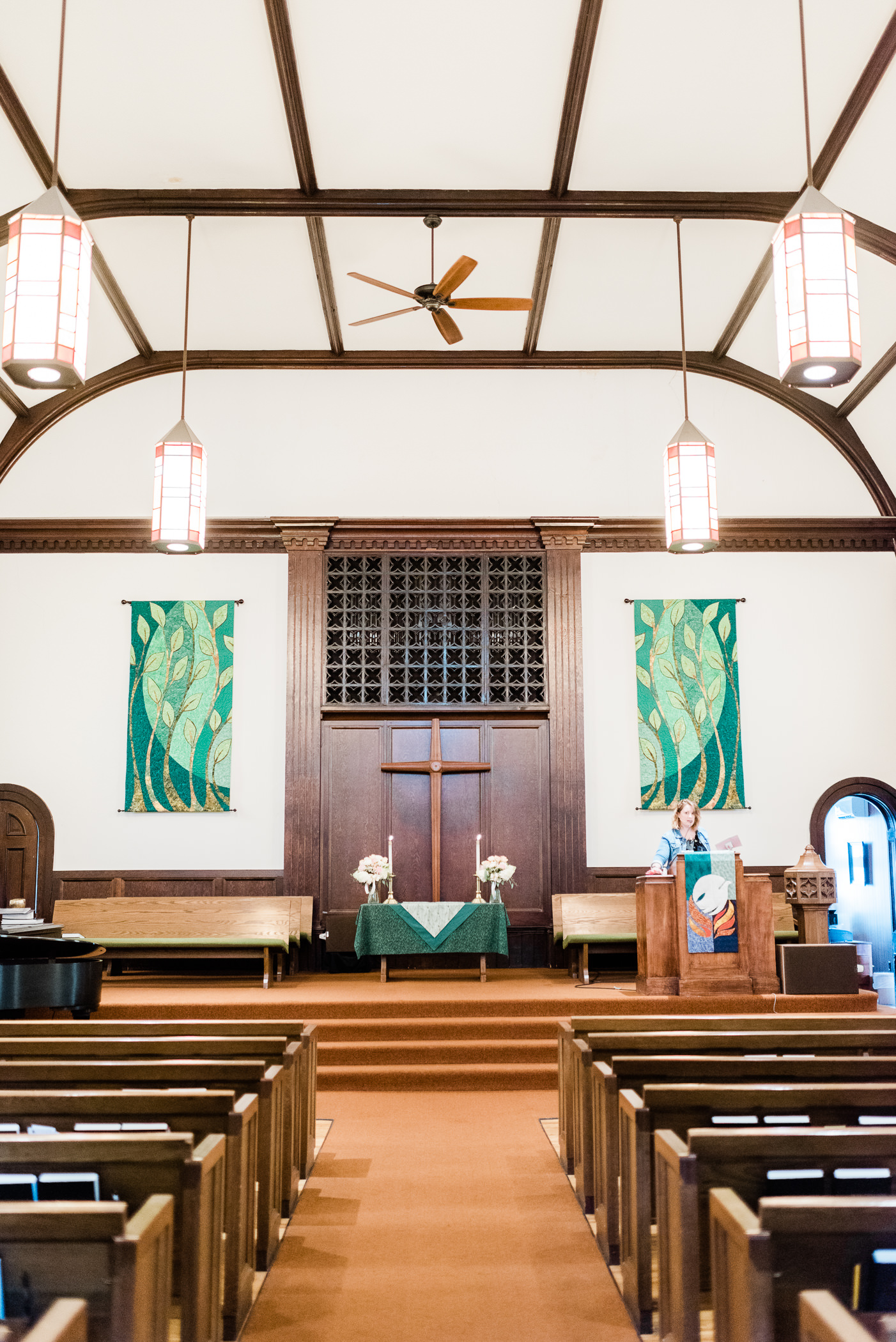 Platteville First Congregational Church wedding photographers - Larissa Marie Photography