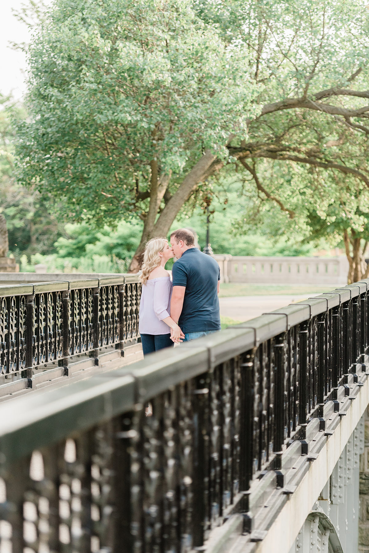 Lake Park Milwaukee Engagement Pictures - Larissa Marie Photography