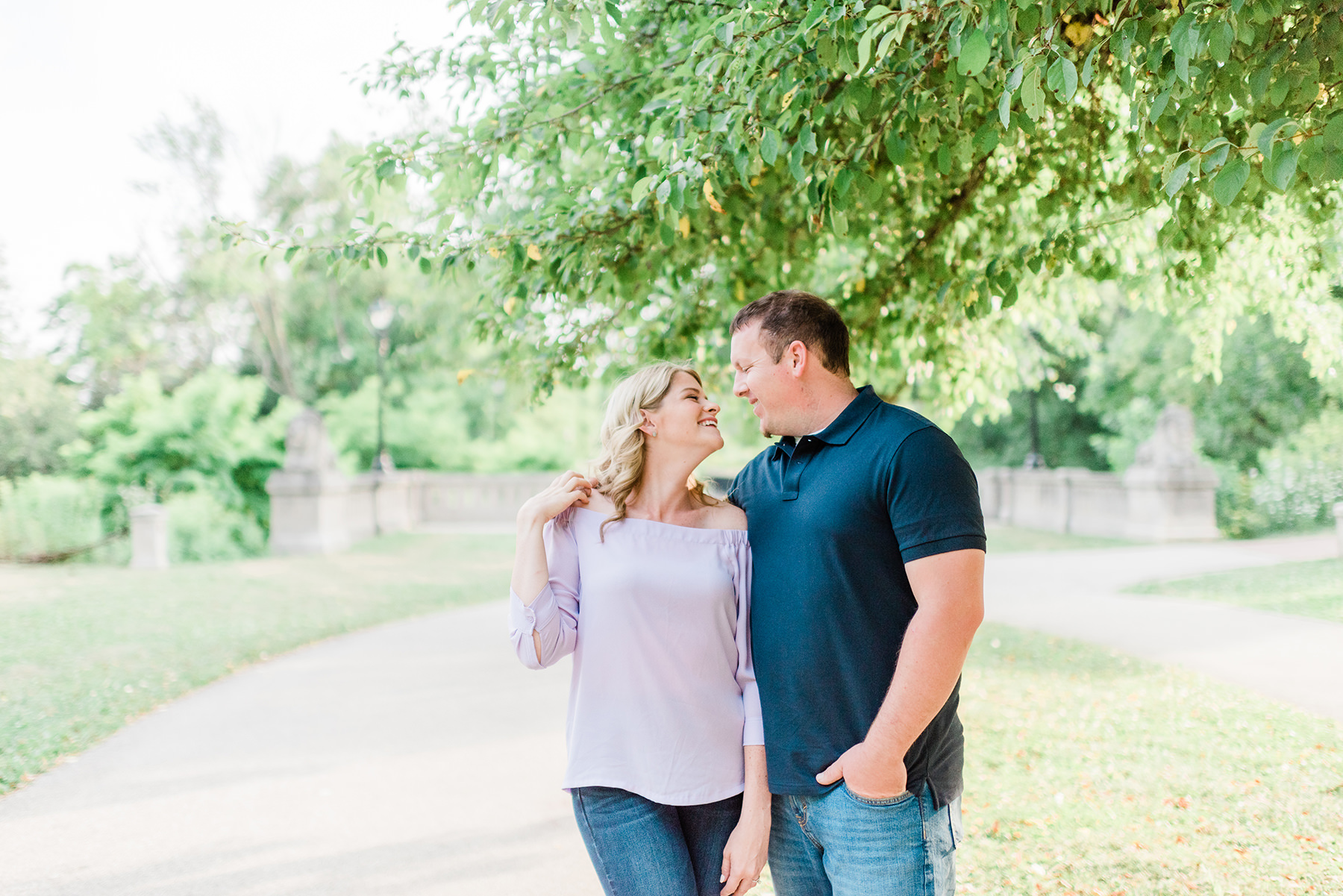 Lake Park Milwaukee Engagement Pictures - Larissa Marie Photography