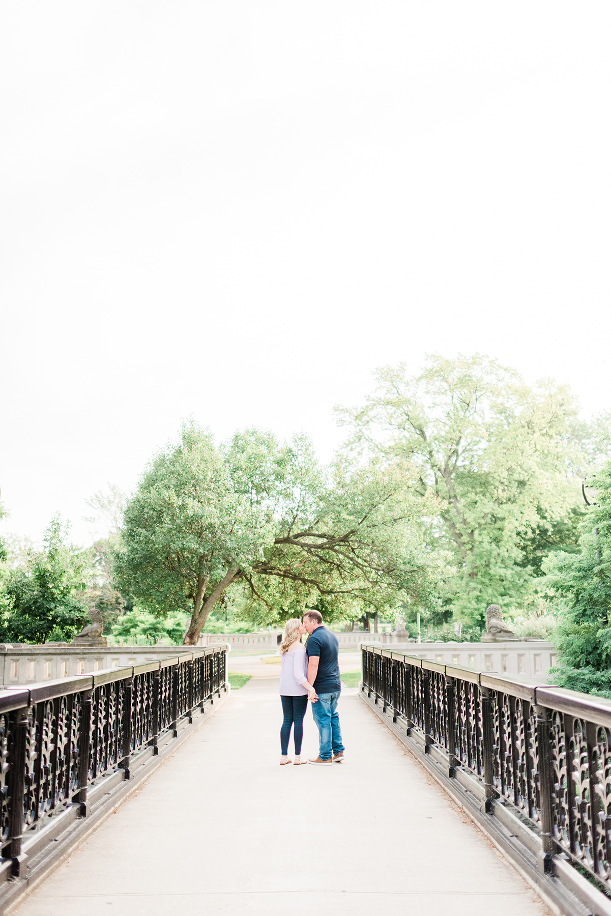 Lake Park Milwaukee Engagement Pictures - Larissa Marie Photography