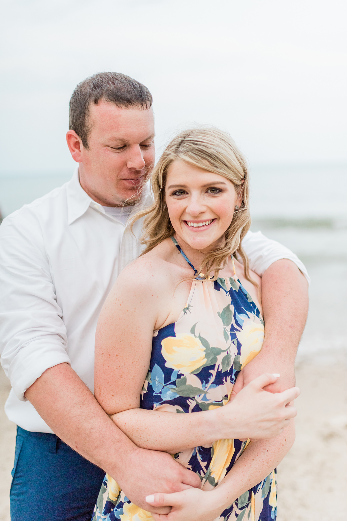 Lake Park Milwaukee Engagement Pictures - Larissa Marie Photography