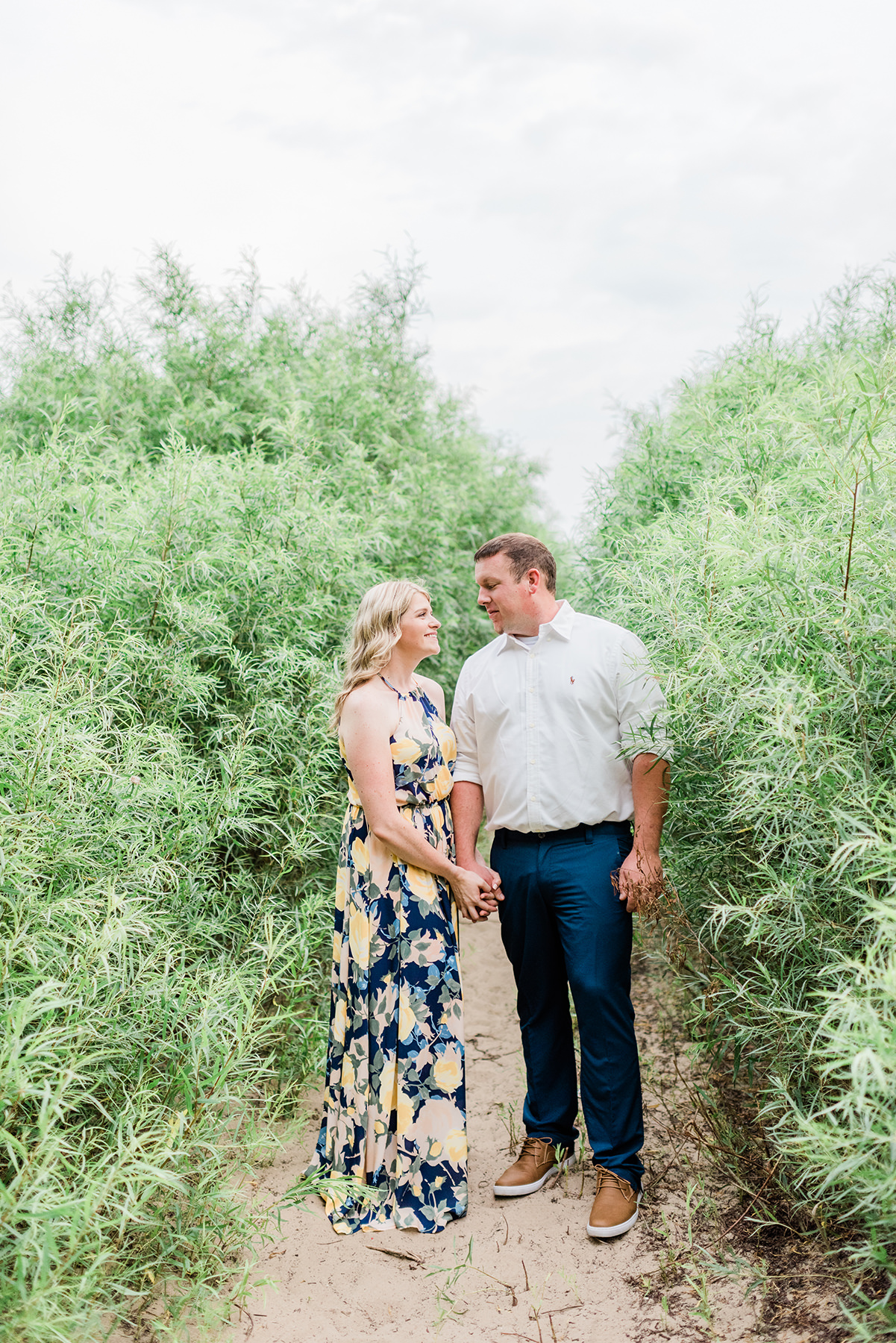 Lake Park Milwaukee Engagement Pictures - Larissa Marie Photography