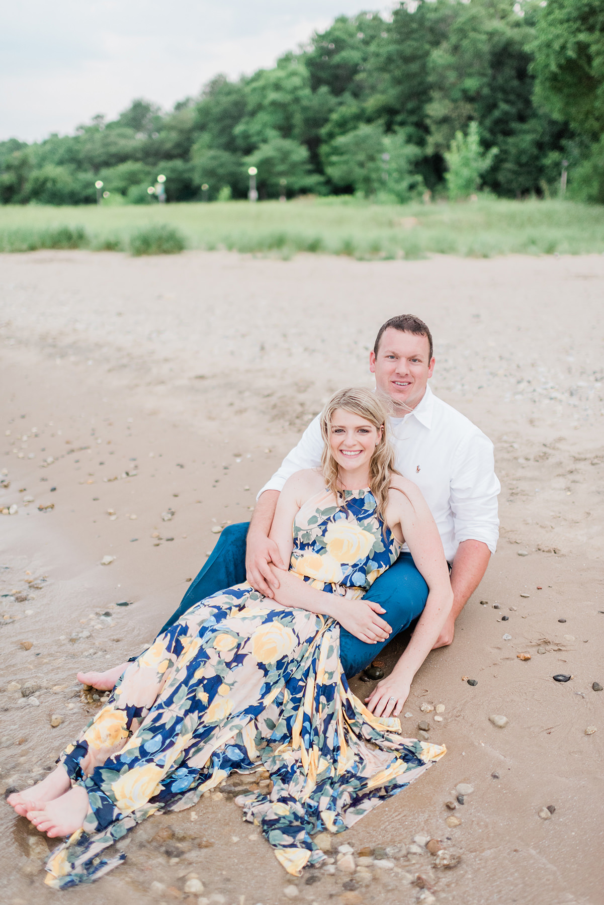 Lake Park Milwaukee Engagement Pictures - Larissa Marie Photography