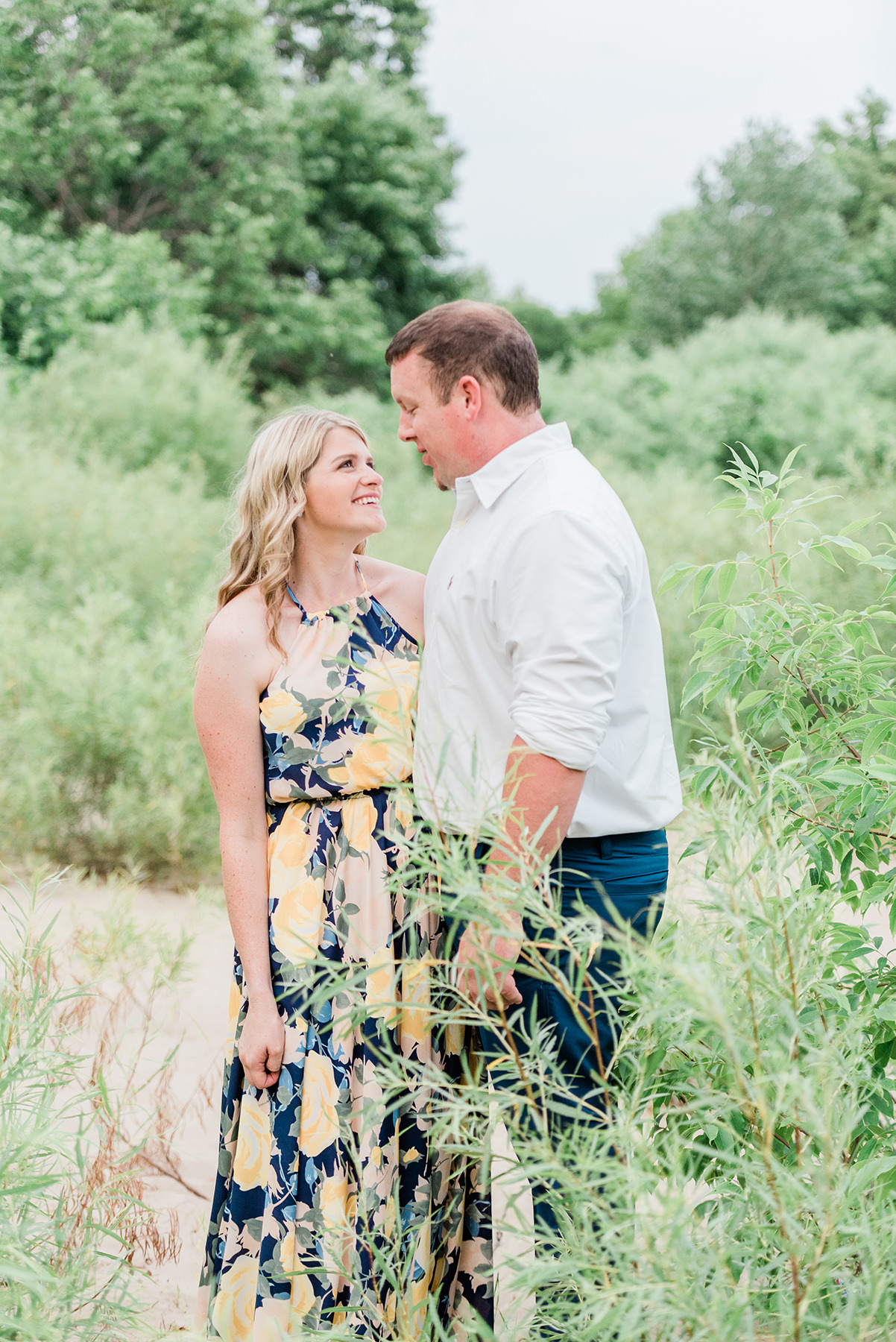 Lake Park Milwaukee Engagement Pictures - Larissa Marie Photography