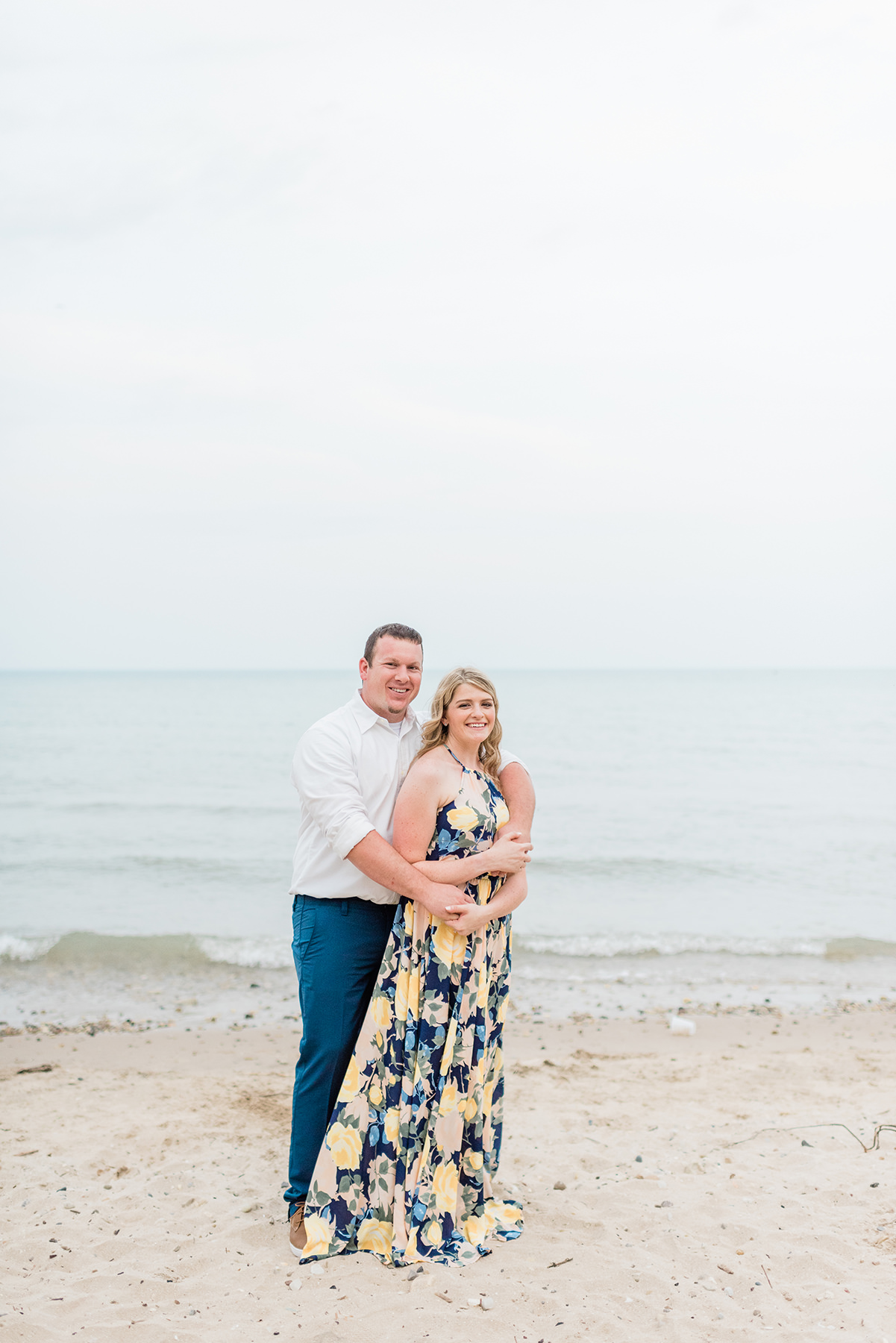 Lake Park Milwaukee Engagement Pictures - Larissa Marie Photography